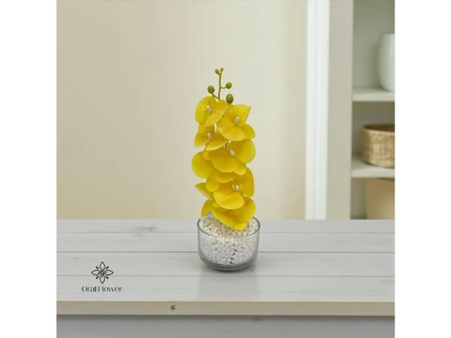 فازة زجاج اصفر