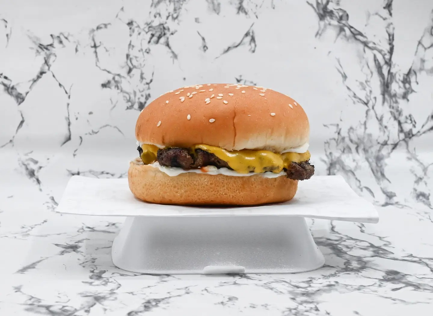 برجر لحم عالفحم