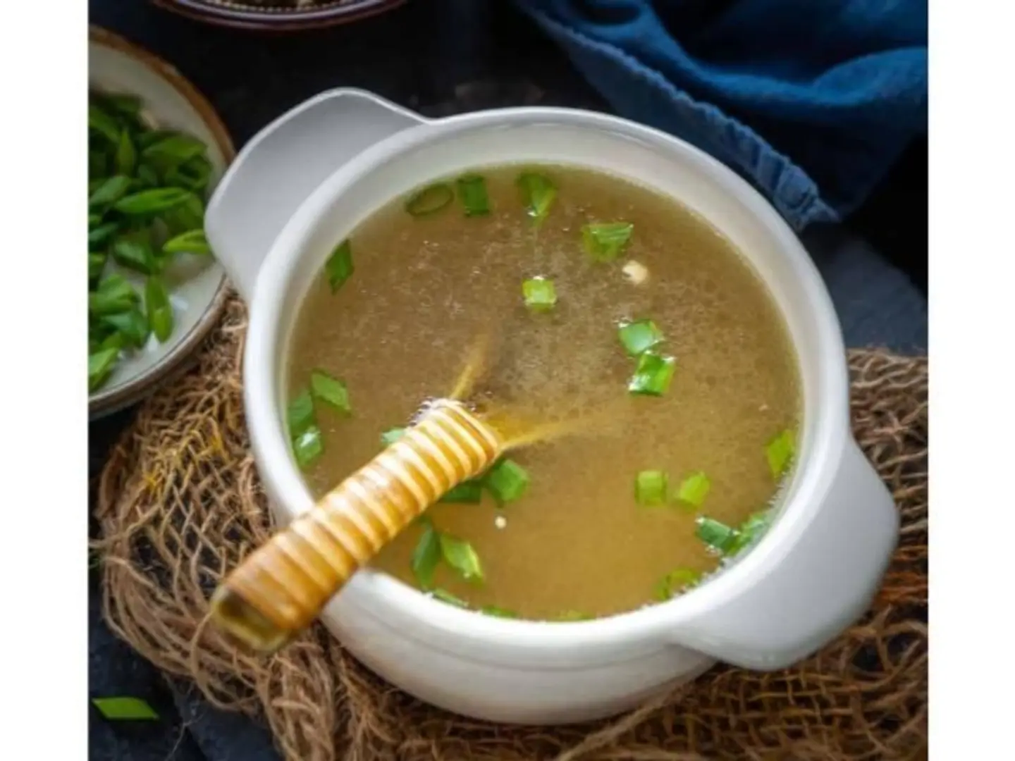 شوربة الدجاج صافية