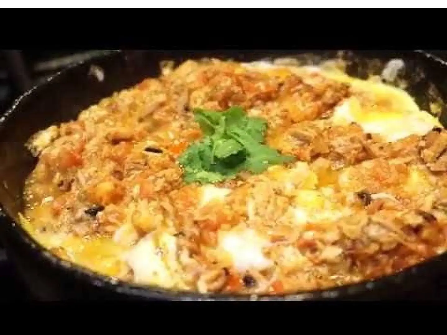 صحن تونه بالبيض