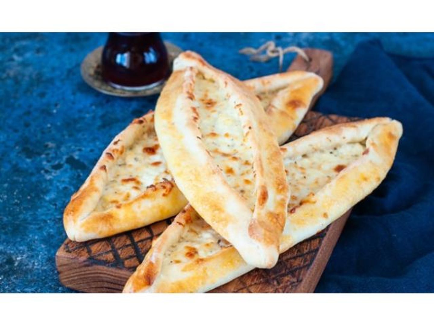 فطيرة جبنة عكاوي