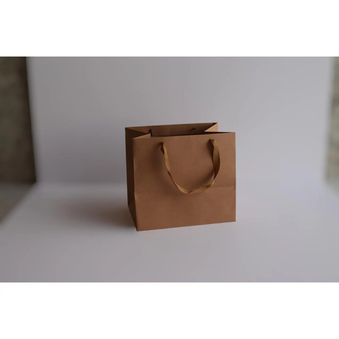 Gift Bag 32 D