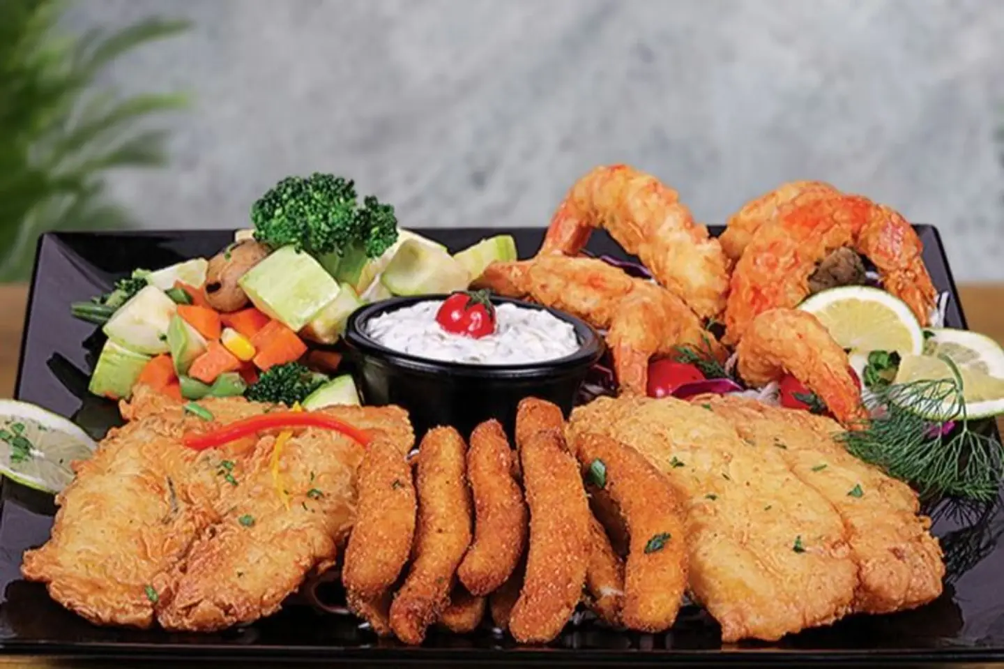 كومبو ماكولات بحريه المقليه