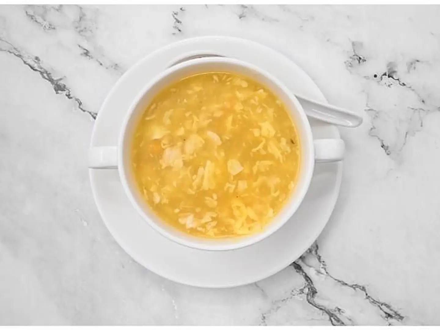 شوربة الدجاج بالزرة