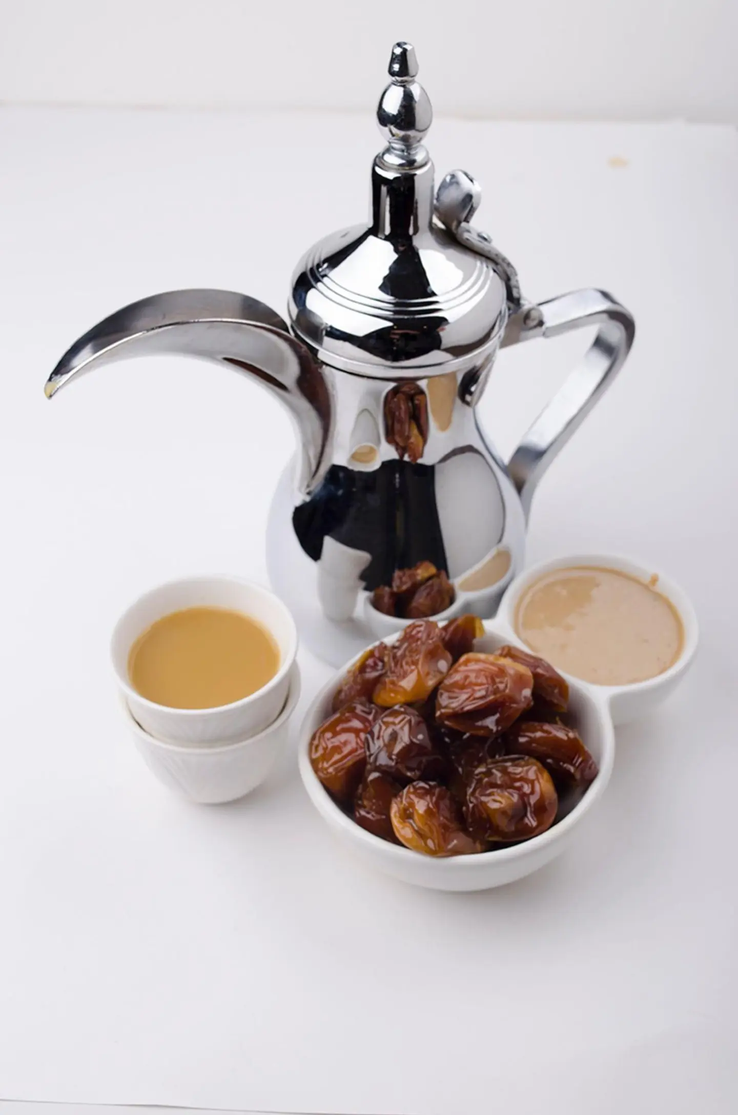Coffee Dallah With Cloves (Al Dayf Blend)