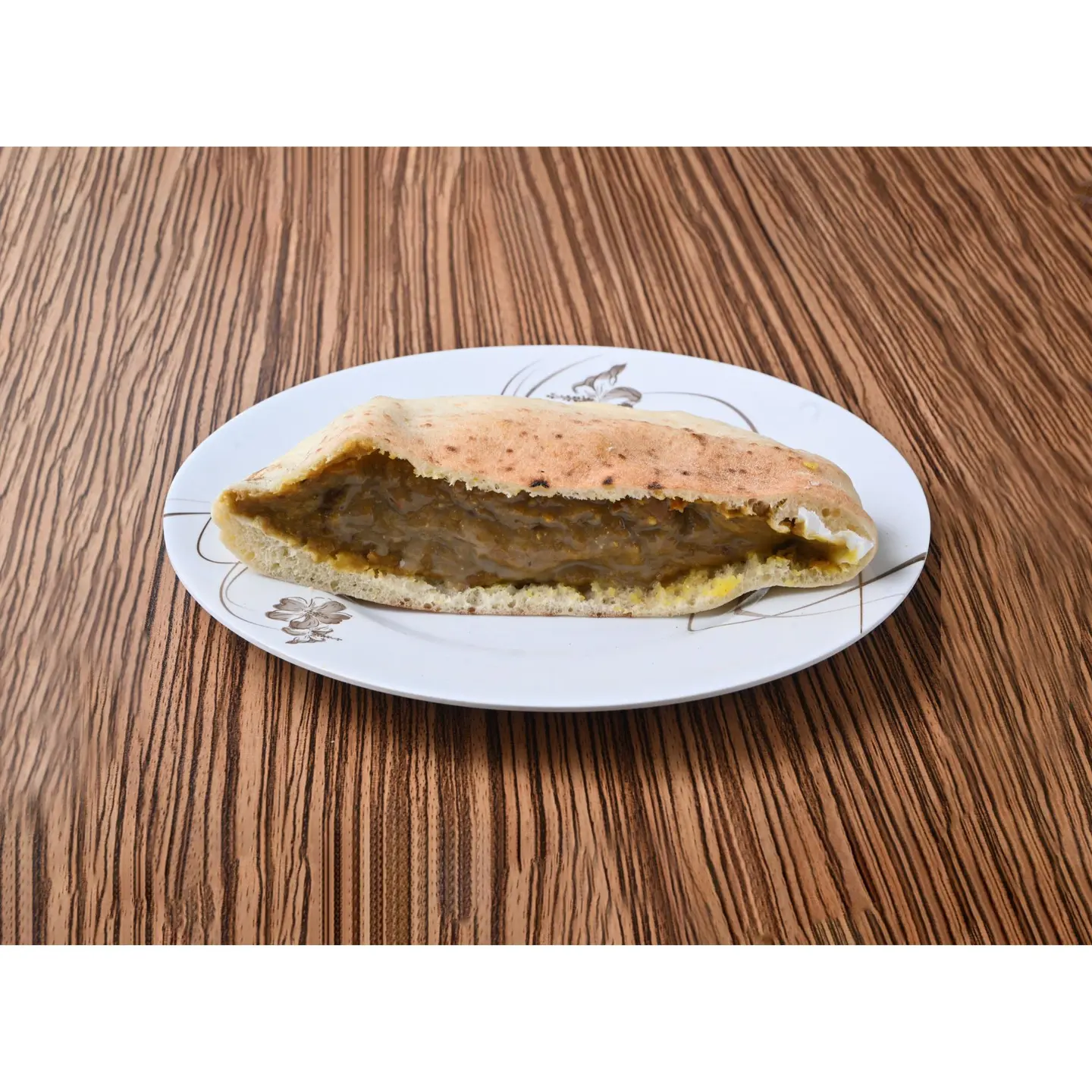 ساندوتش فول بالزيت الحار