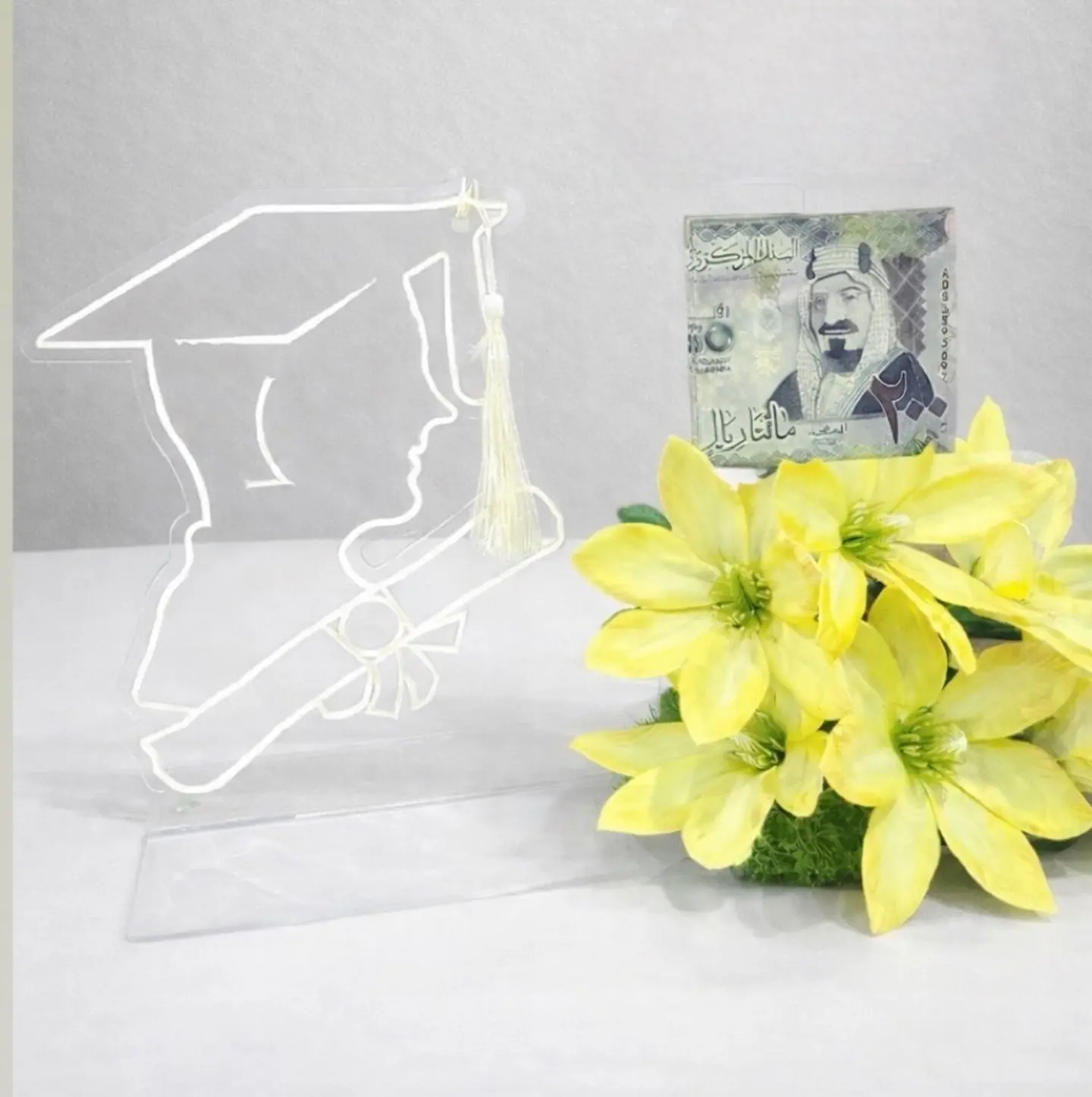 الاسم تخرج اكريلك ( ولد )