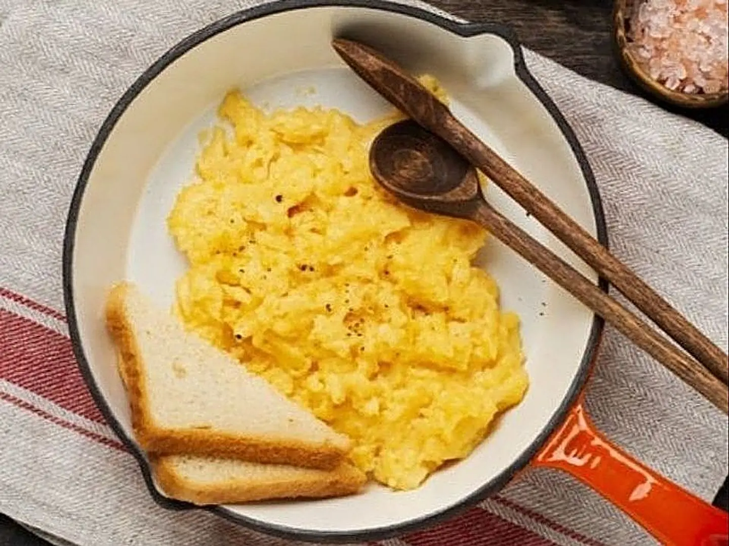 صحن بيض مقلي