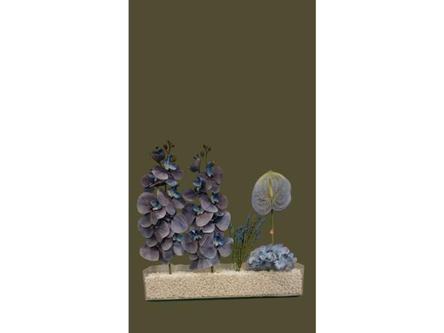 ستاند اكريلك مع ورد سماوي بنفسجي