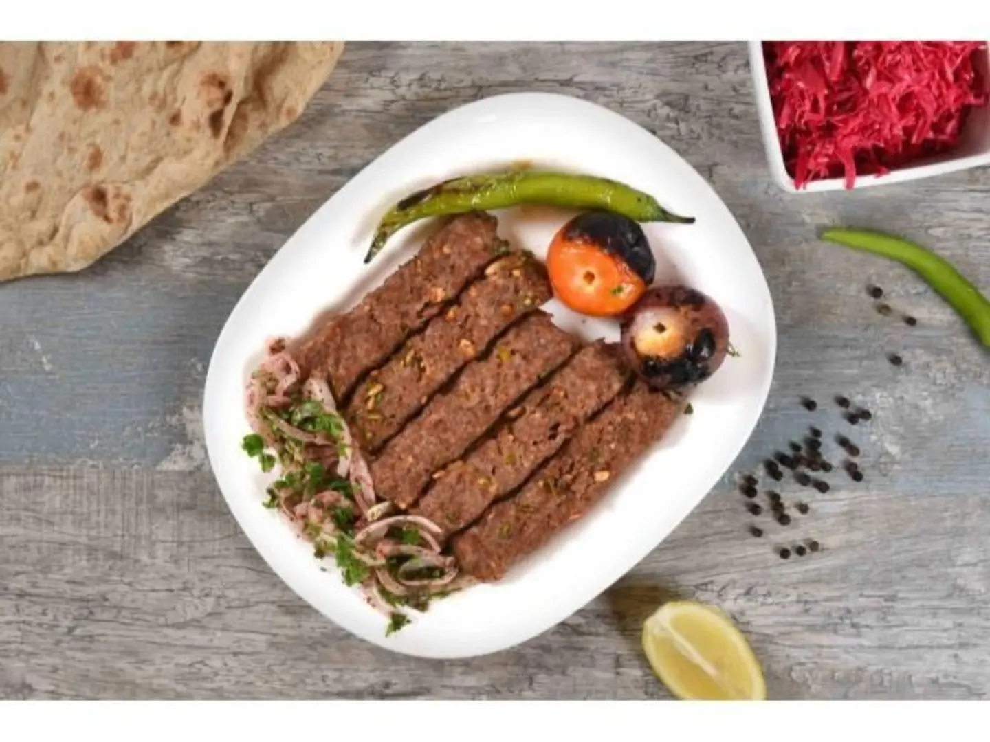 كباب مع مكسرات