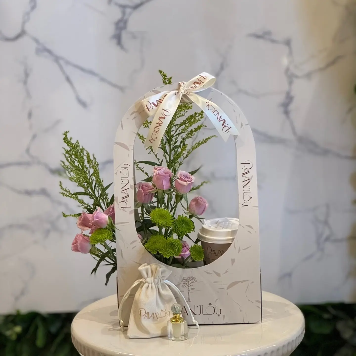 Musk & Roses Holder
