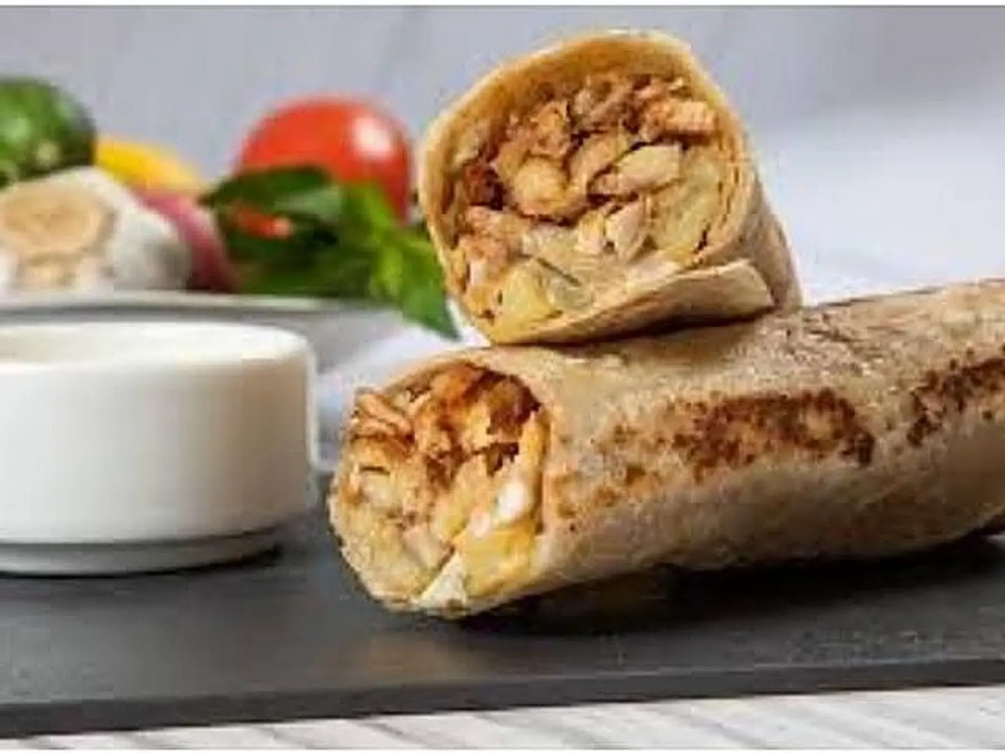 سندوش شاورما كبير مقمر