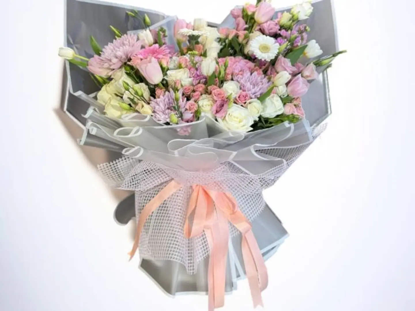 باقة رومانسية الورد