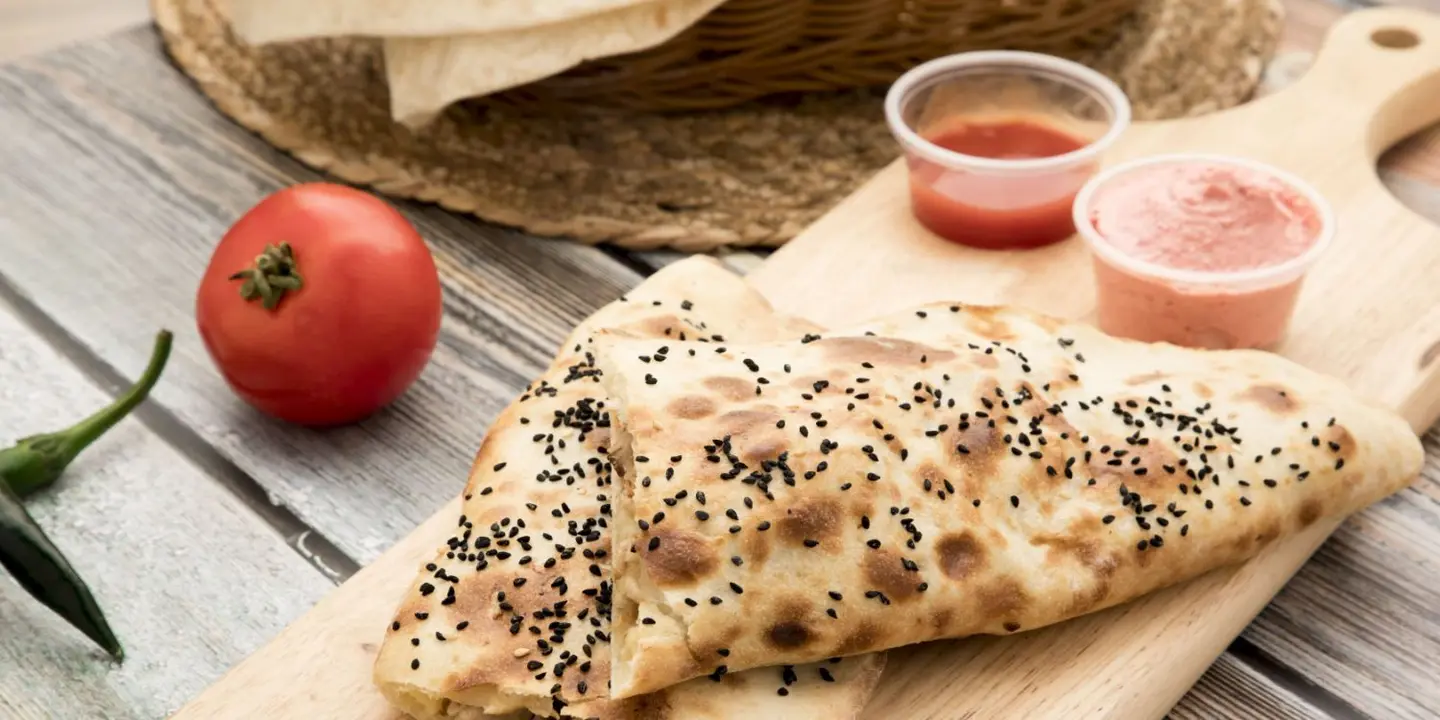 Akkawi Cheese With Tomatoes