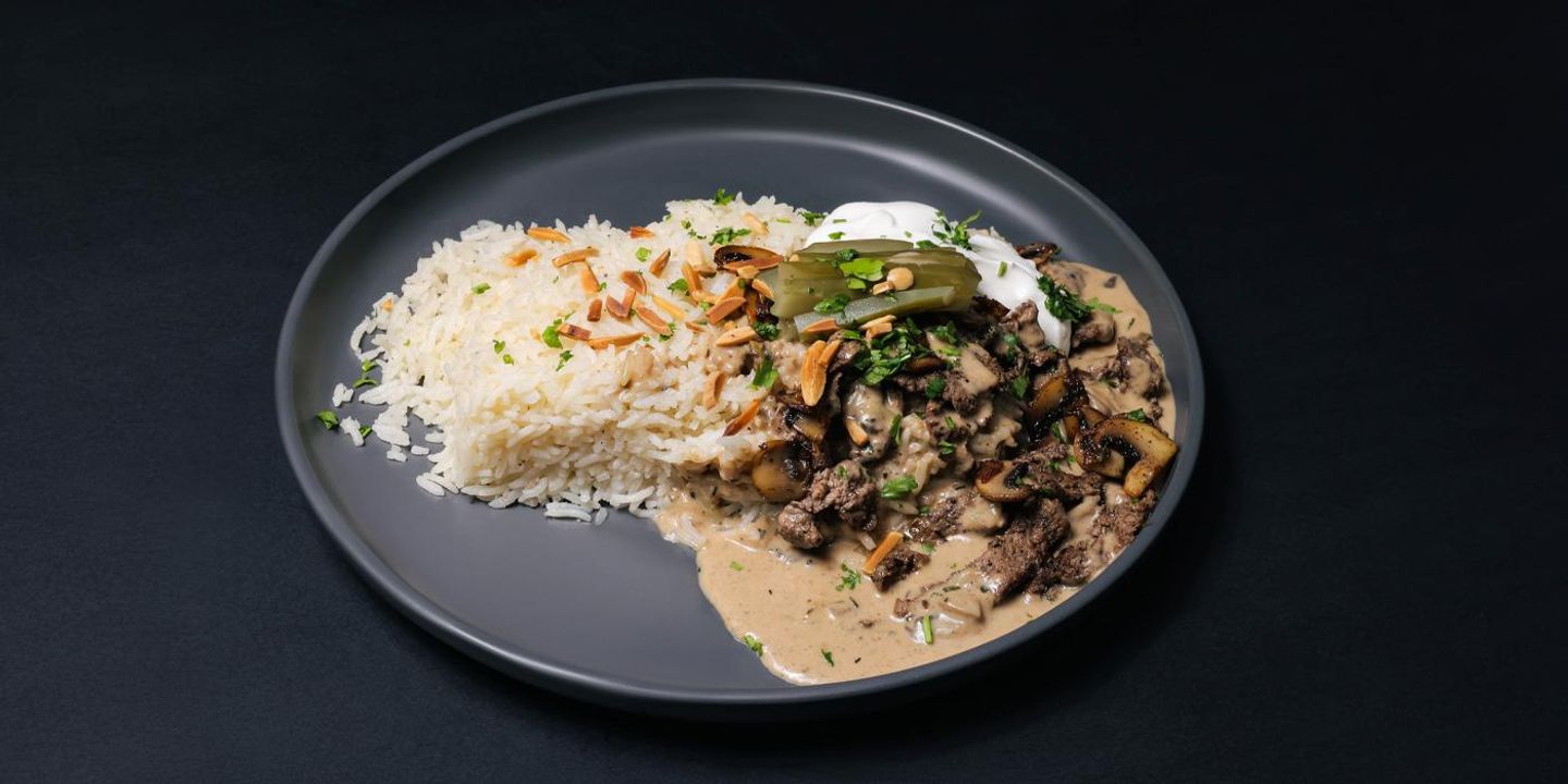 Beef Stroganoff With Rice