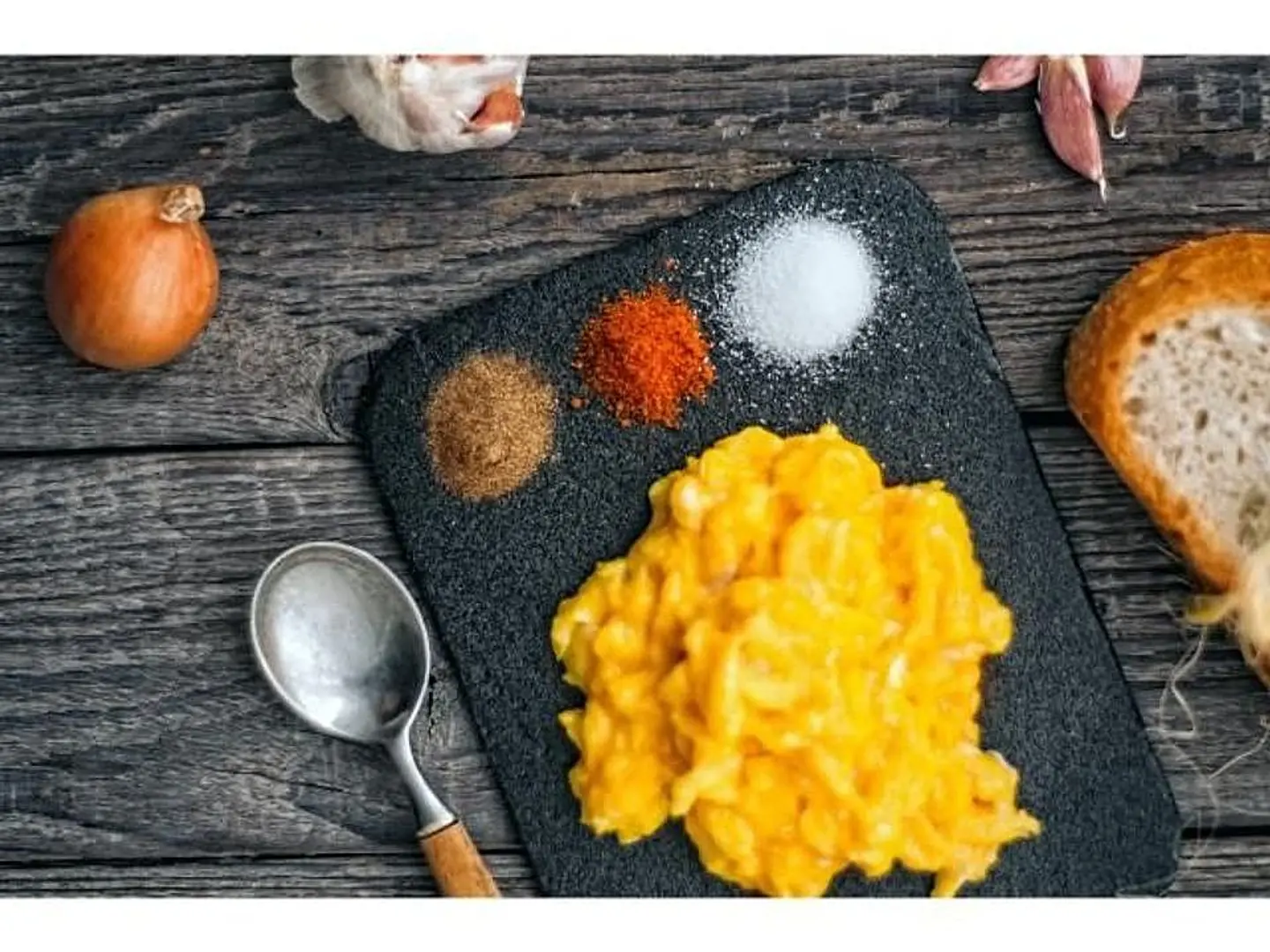 Scrambled Eggs With Brioche