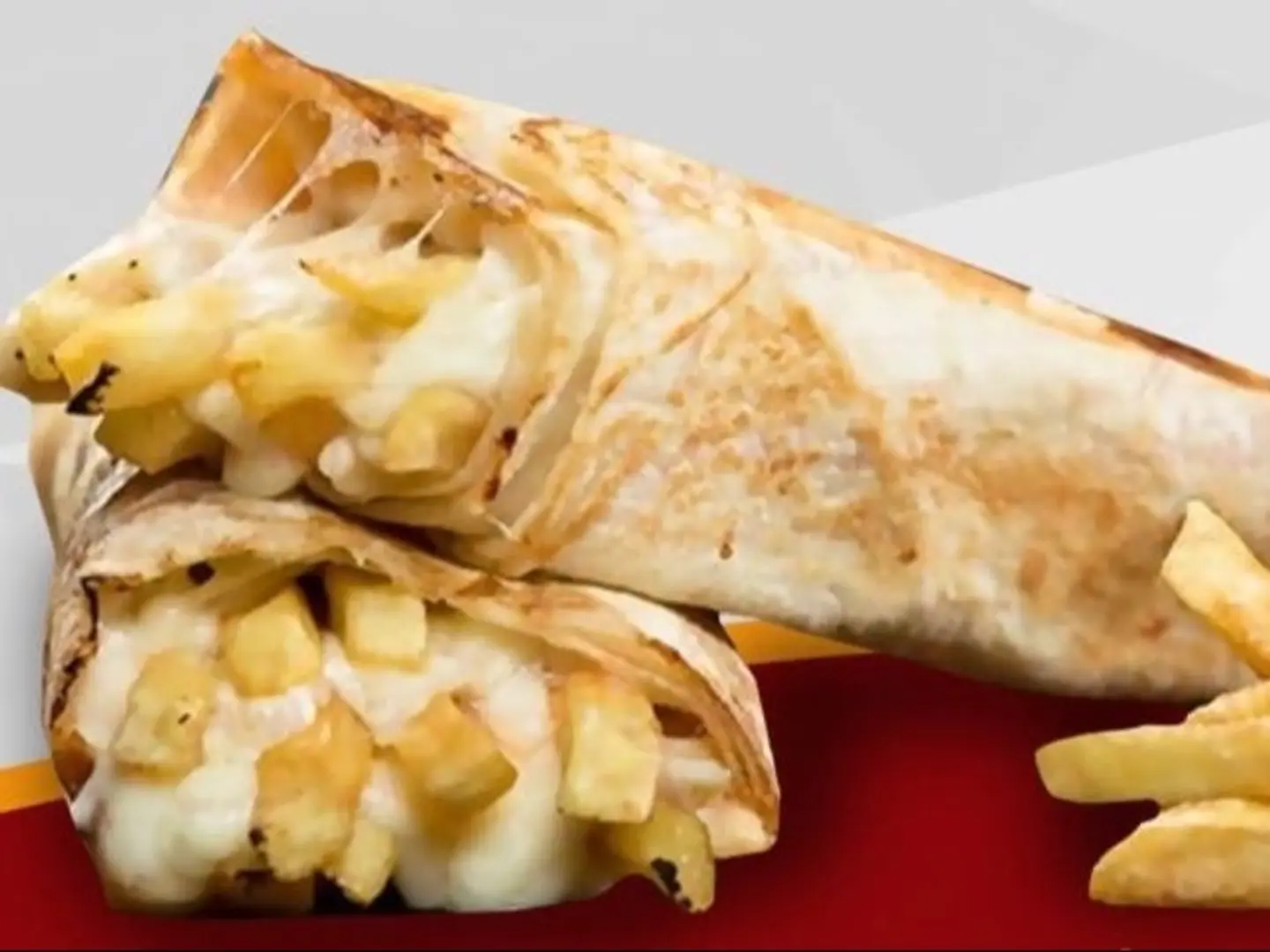 سندوتش رول بطاطس موزريلا