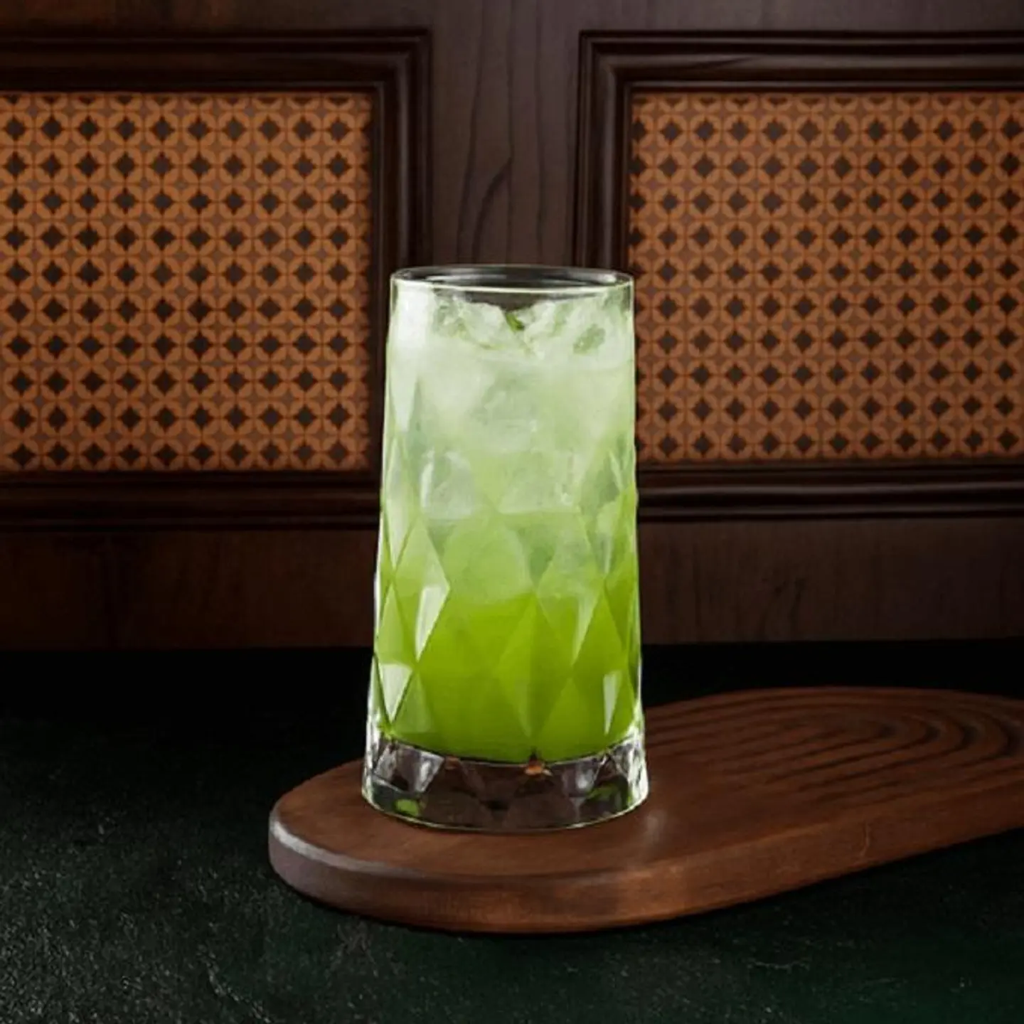 شاي مثلج بالتفاح الأخضر