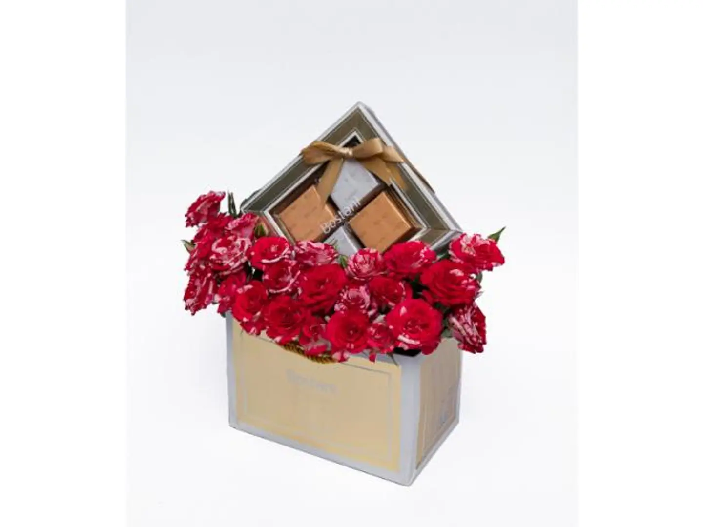 ورد وشوكلاتة السلام