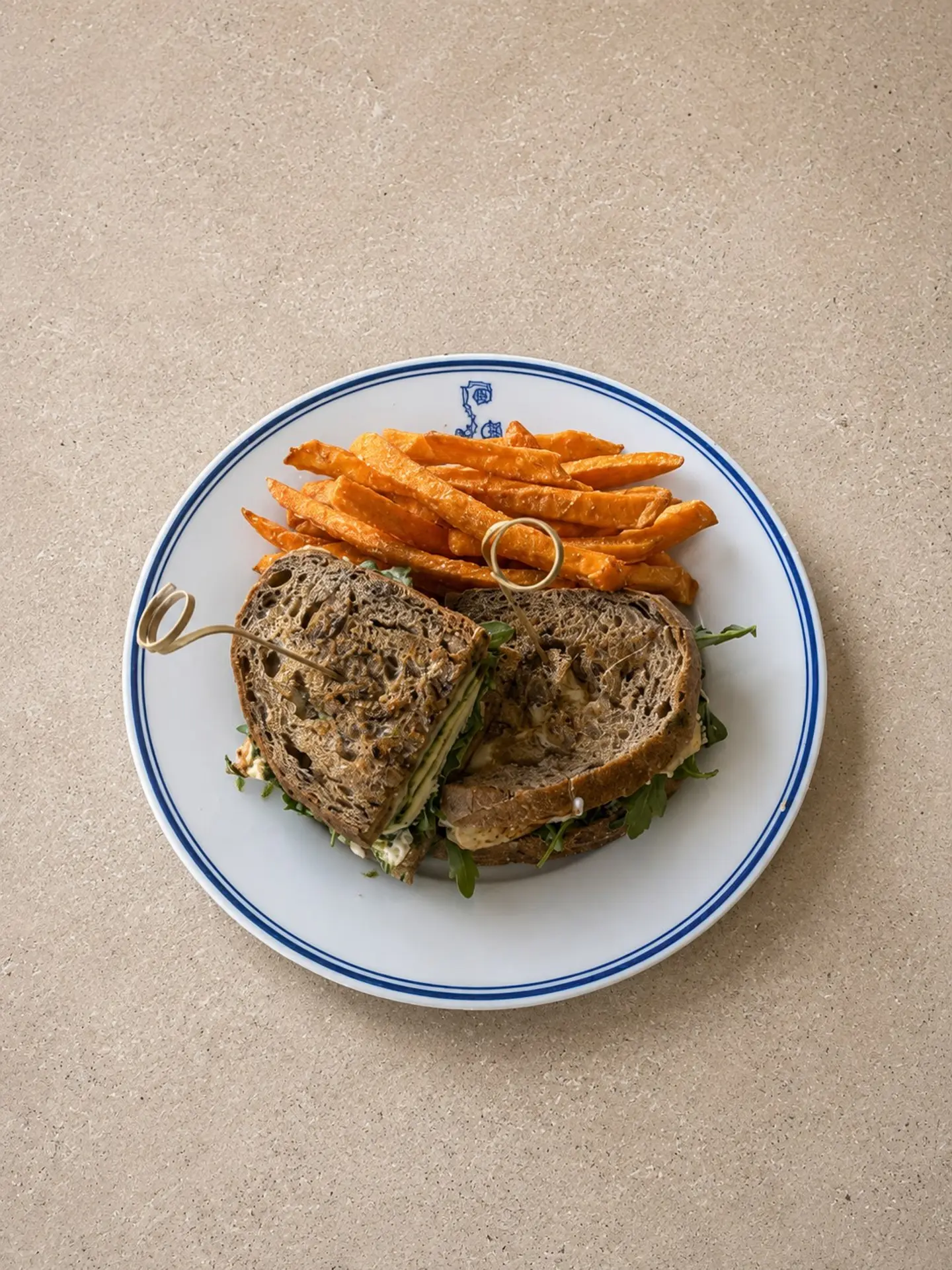 Light Chicken Pesto Sandwich