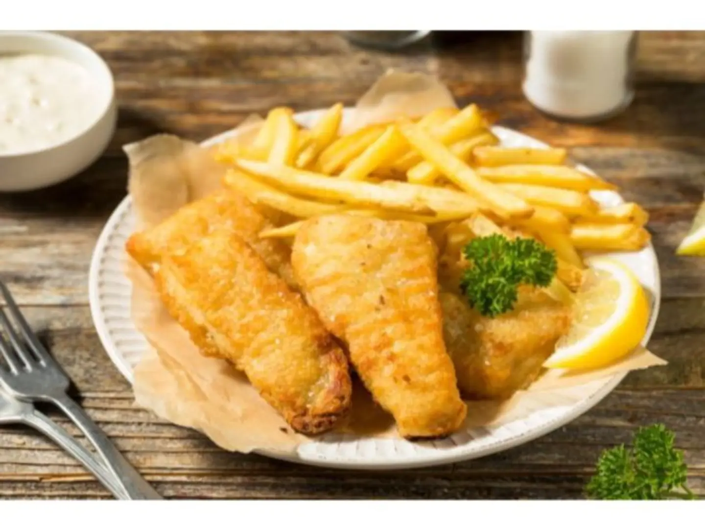 سمك والبطاطا المقلية