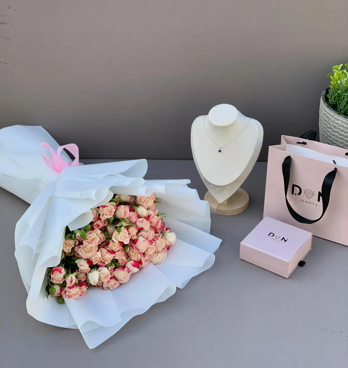 سلسال دان فضة مع بوكية