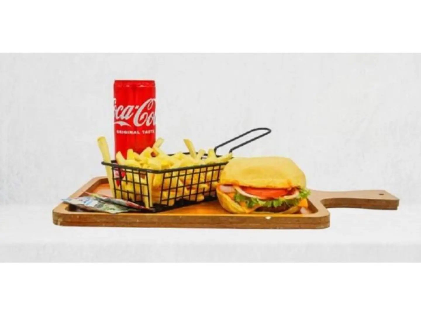 وجبة برجر لحم