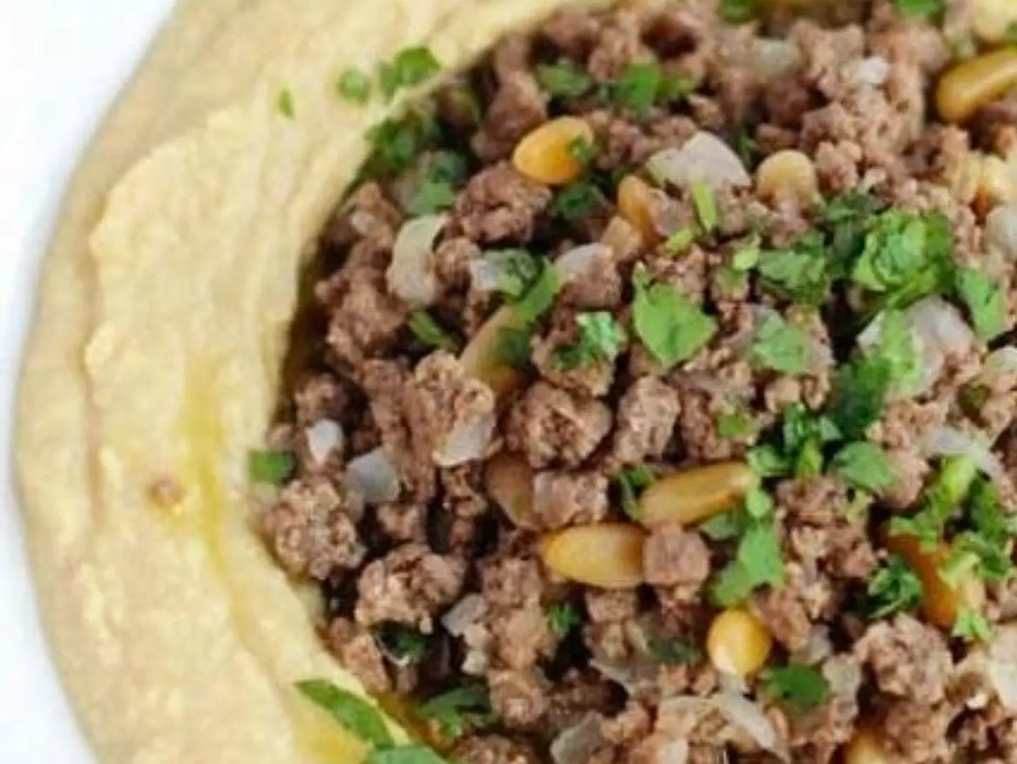 Tgateea With Hummus