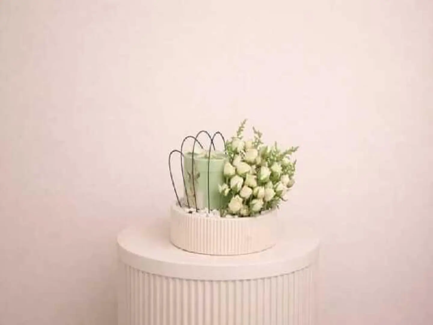 Gypsum Vase 3