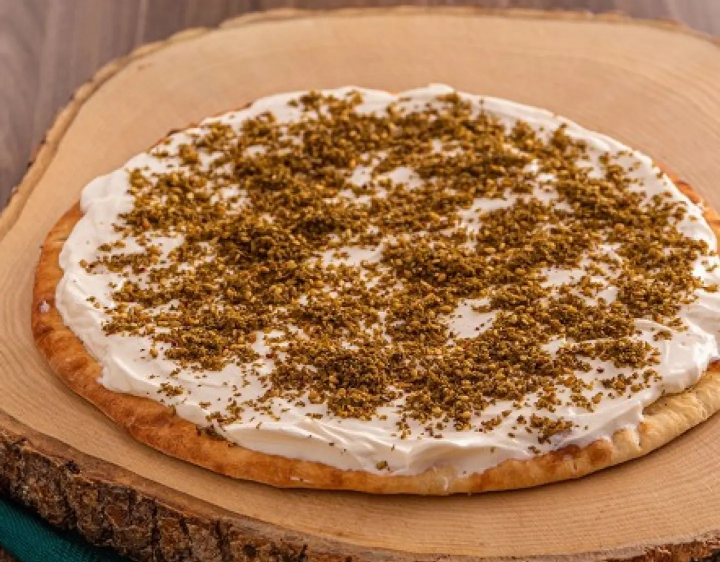 لبنة منقوشة