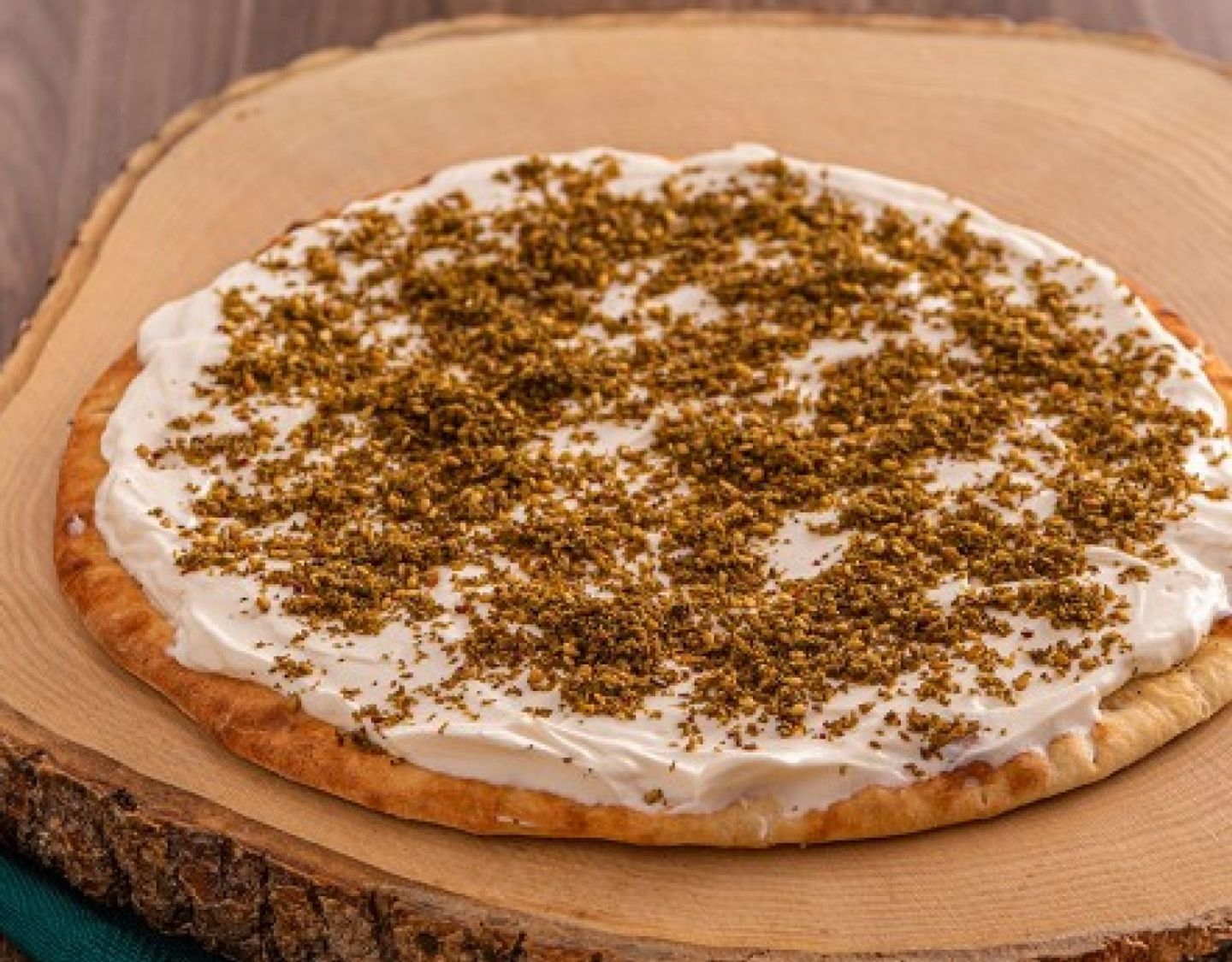 لبنة منقوشة
