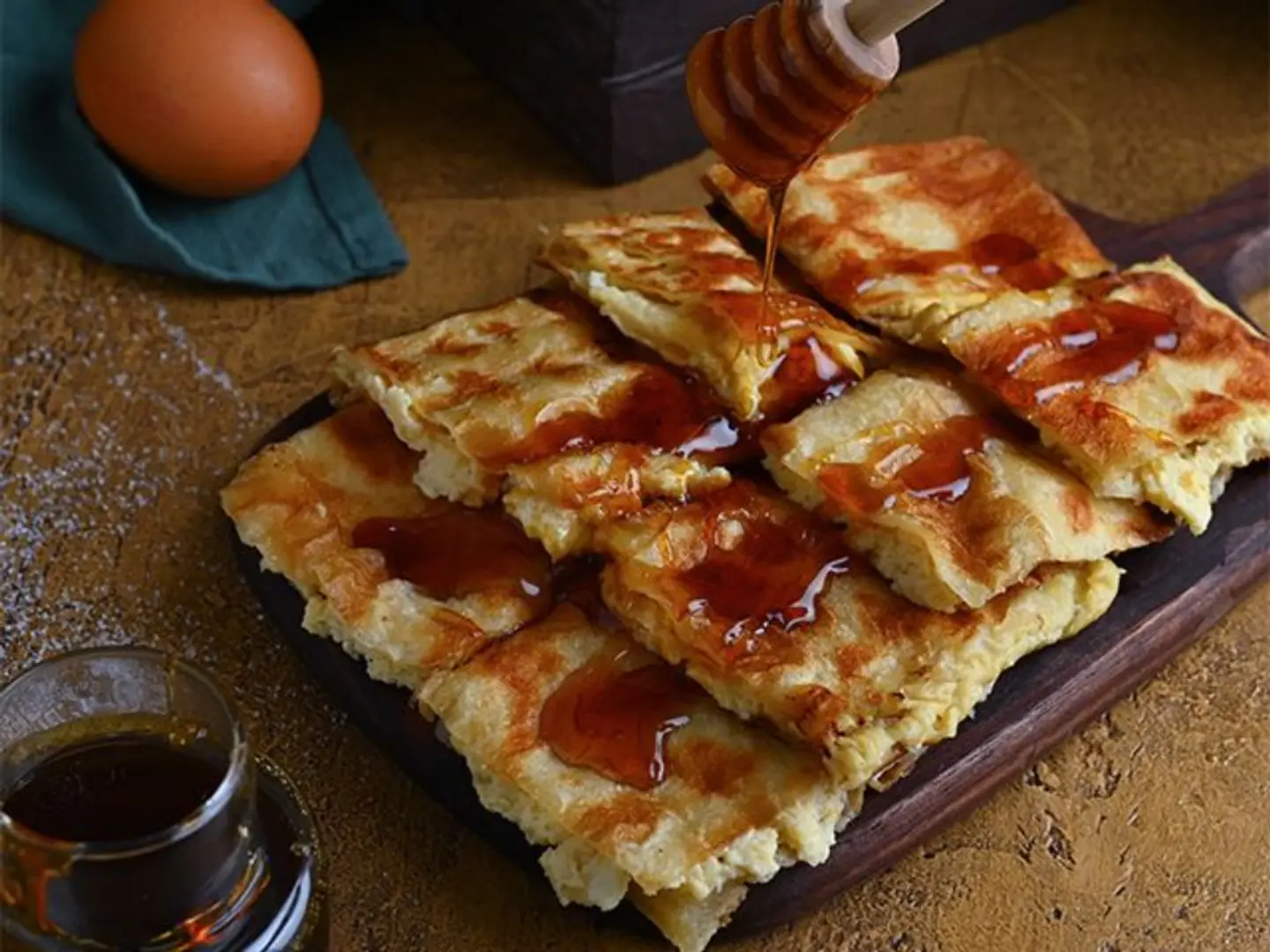 مطبق حلو قشطه وعسل
