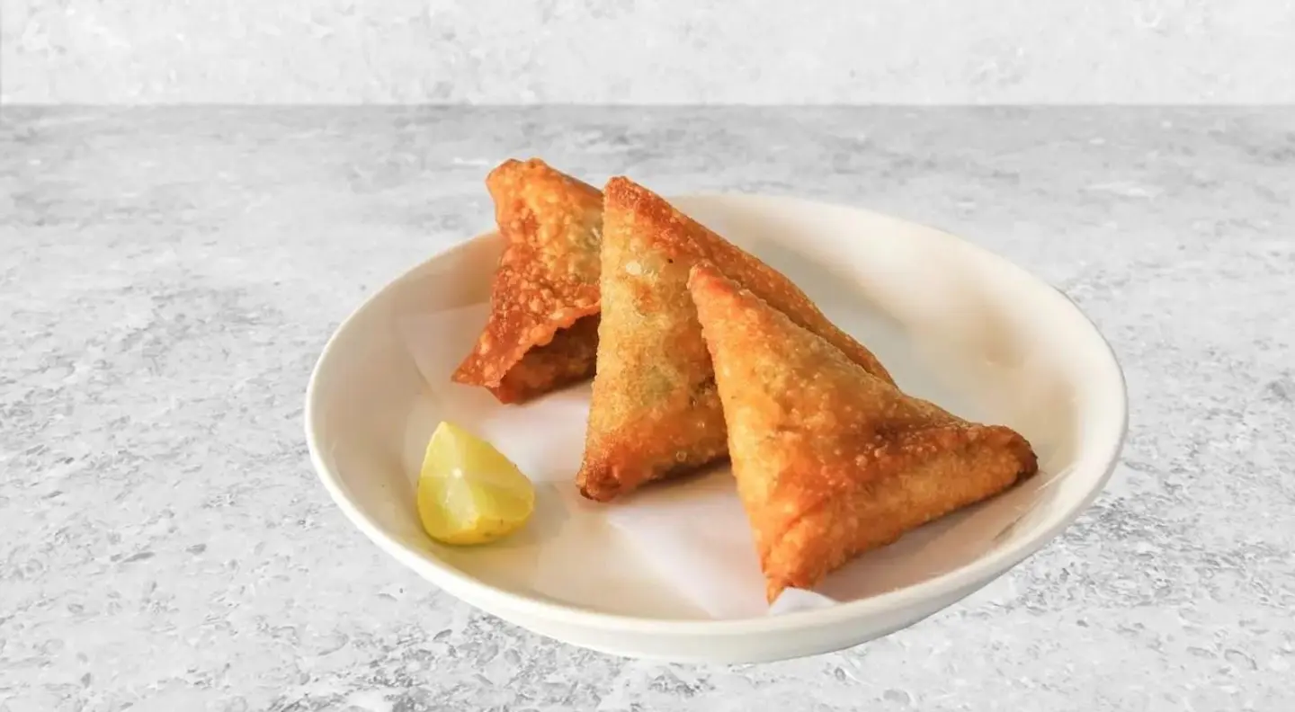 3 Cheese Samosa Pieces
