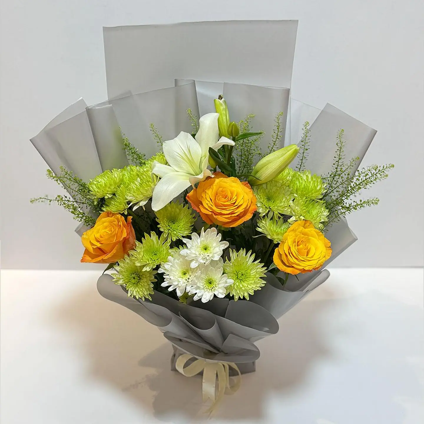 Lily And Natural Rose Bouquet 218