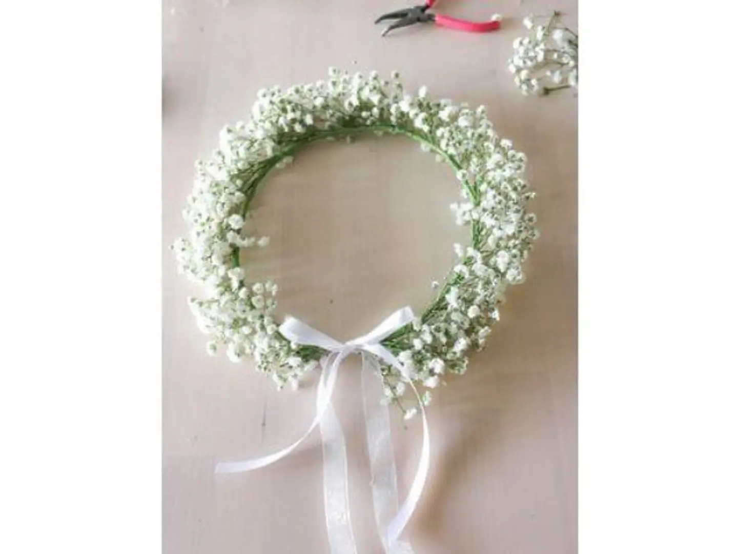 Gypsophila Necklace