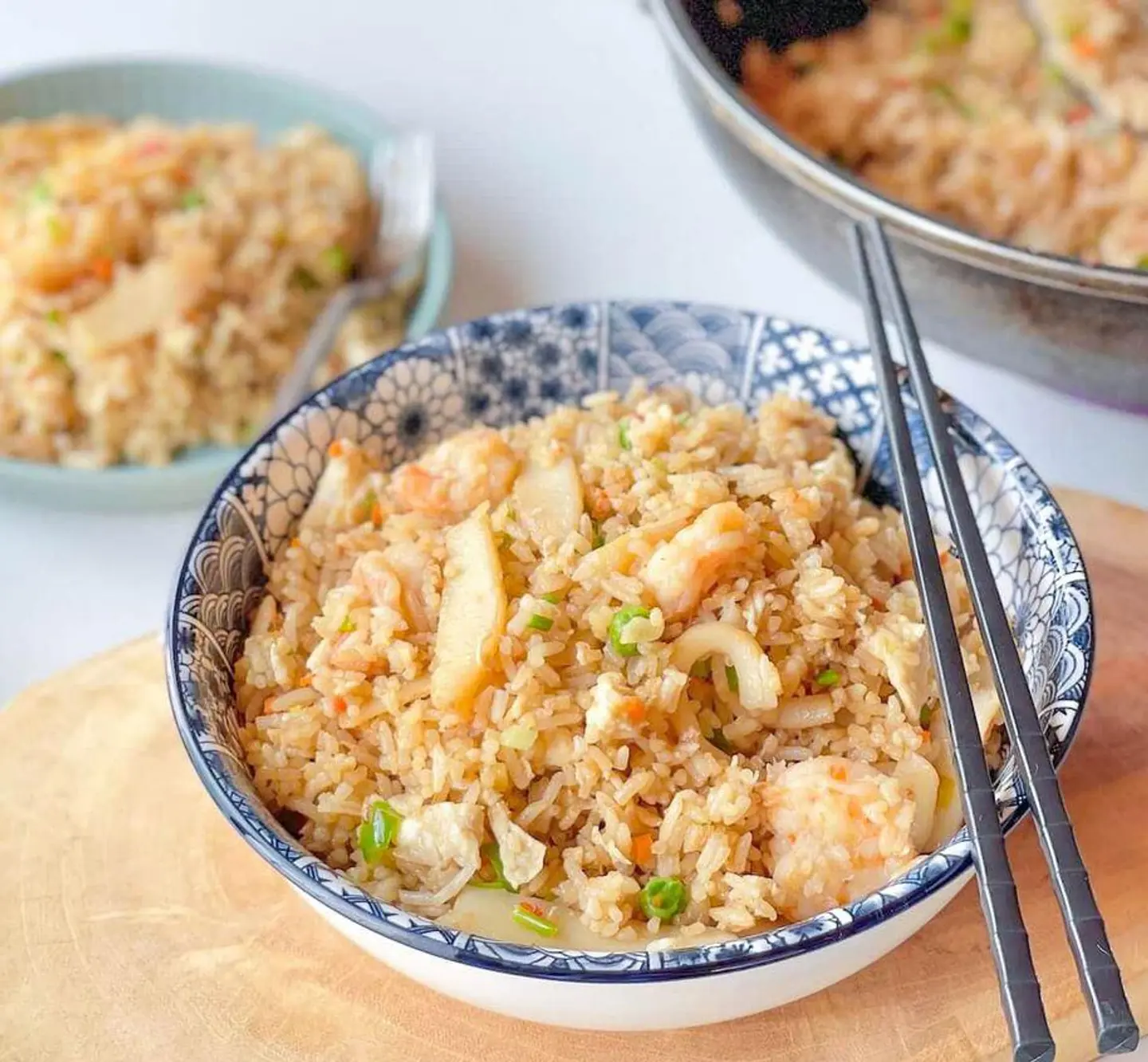 أرز مقلي بالمأكولات البحرية