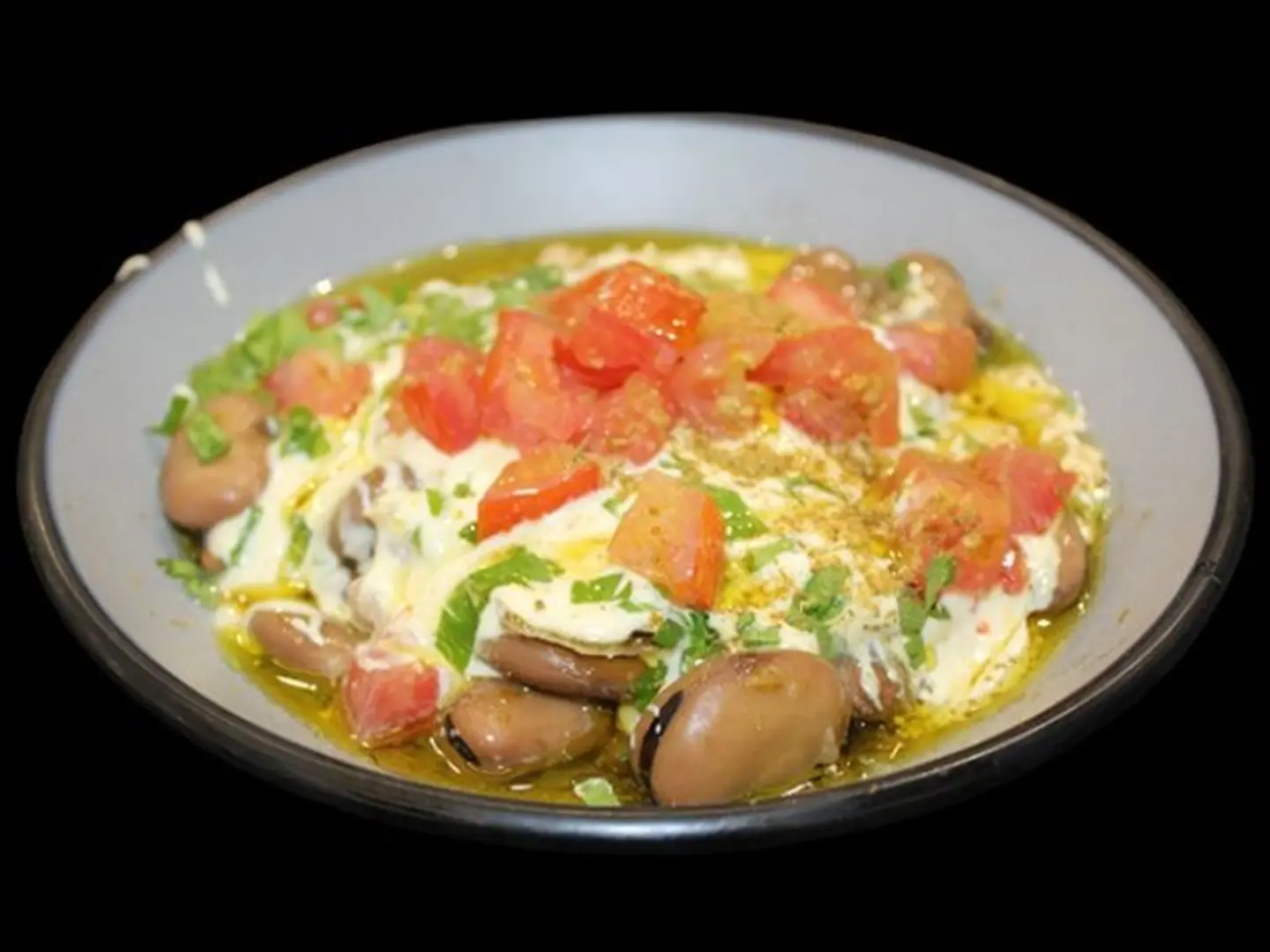 فول شامي بالطحينة