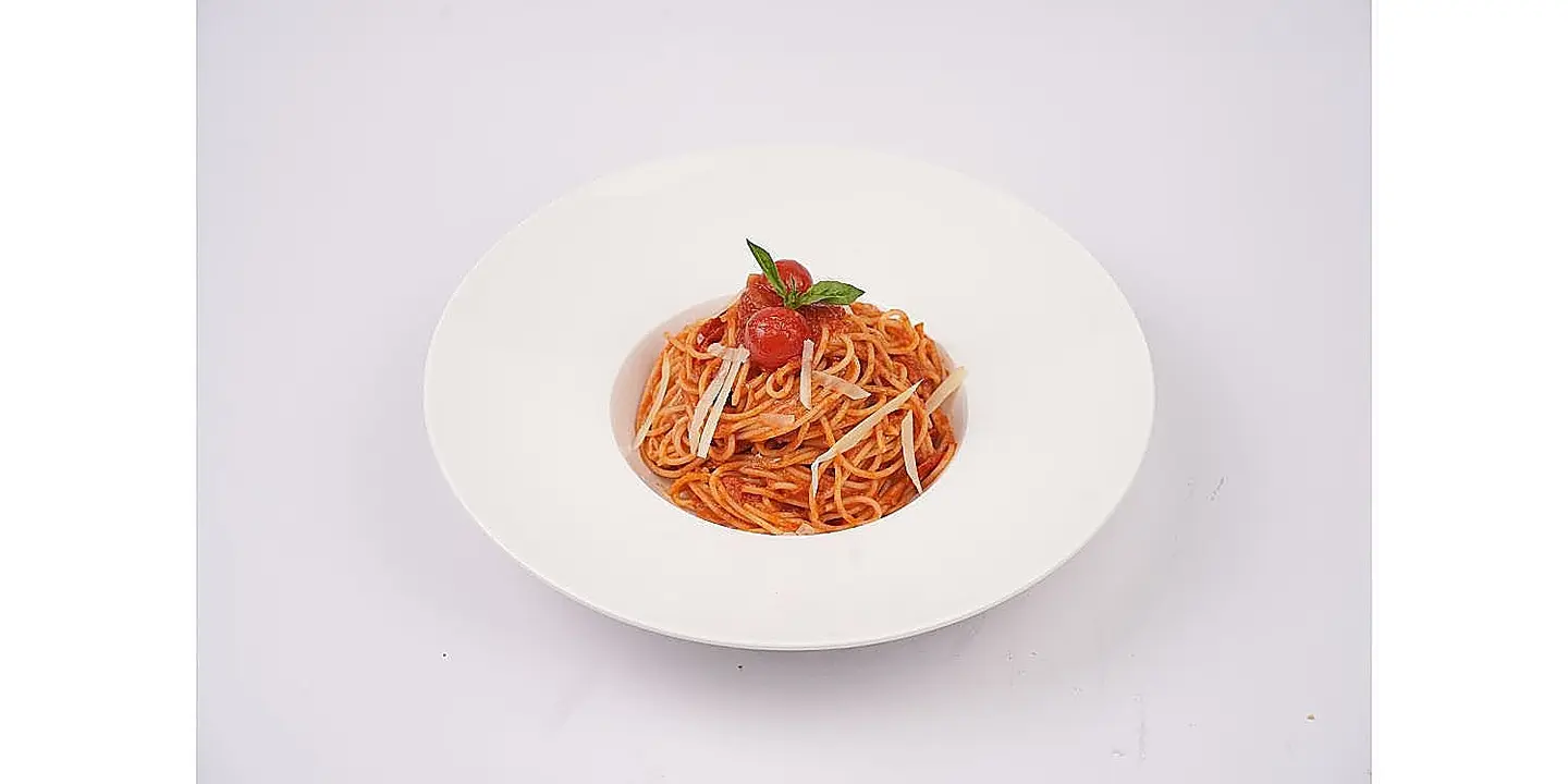 باستا سباغيتي بطماطم كرزية