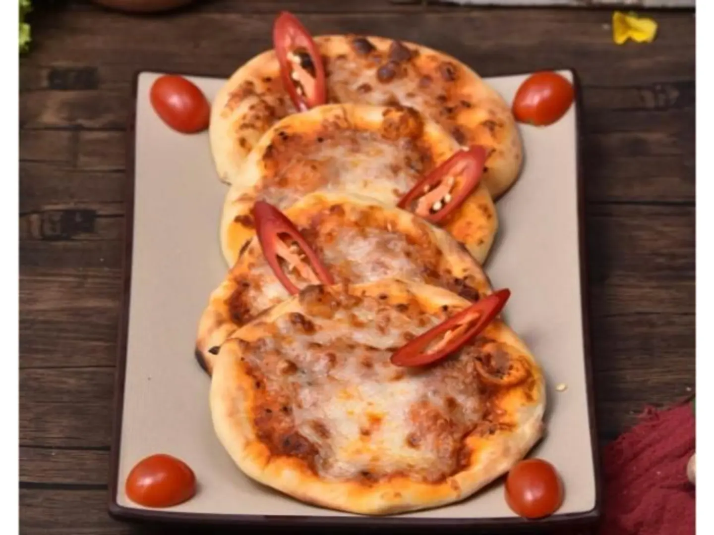 نفر محمرة بالقشقوان