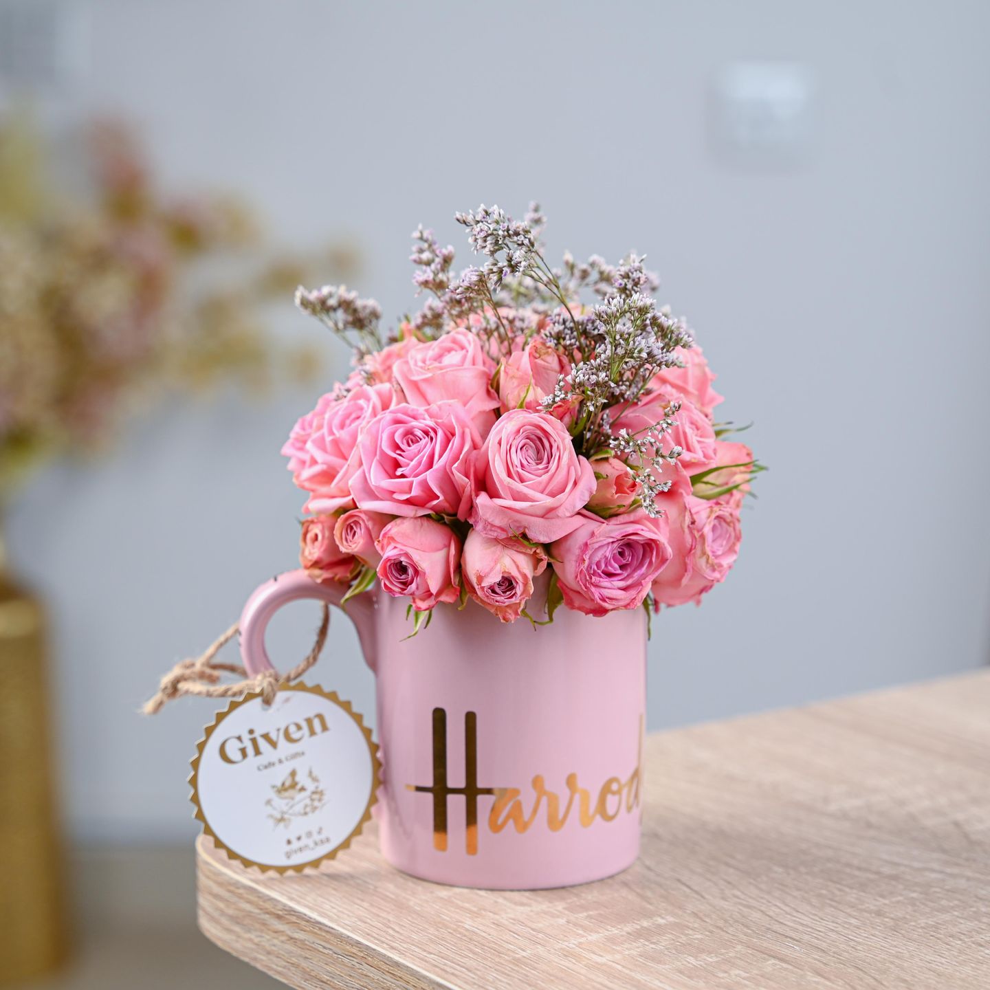 Harrods Cup With Flowers