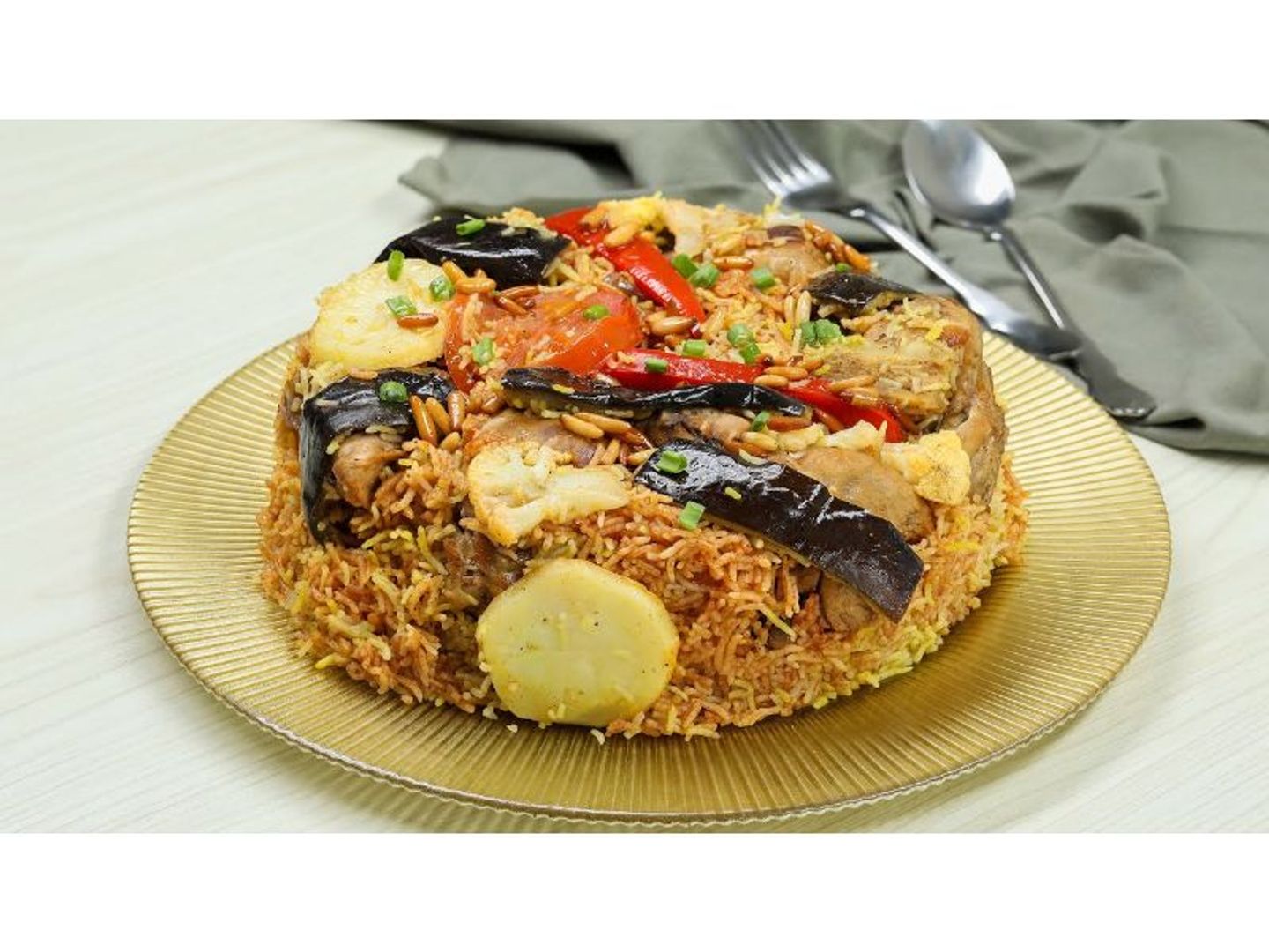 نصف دجاجة مقلوبة