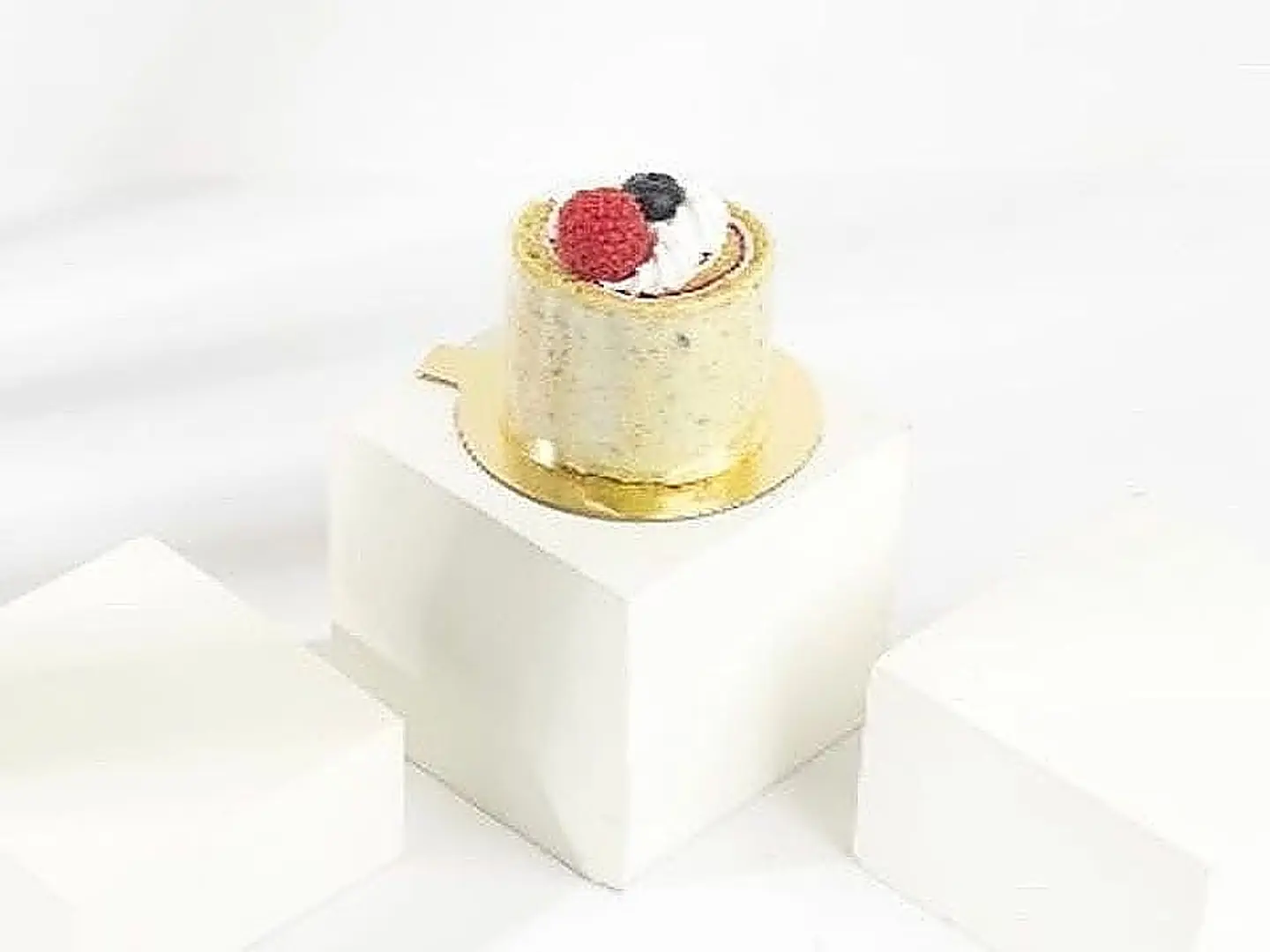 Mini Mix Berry Roll