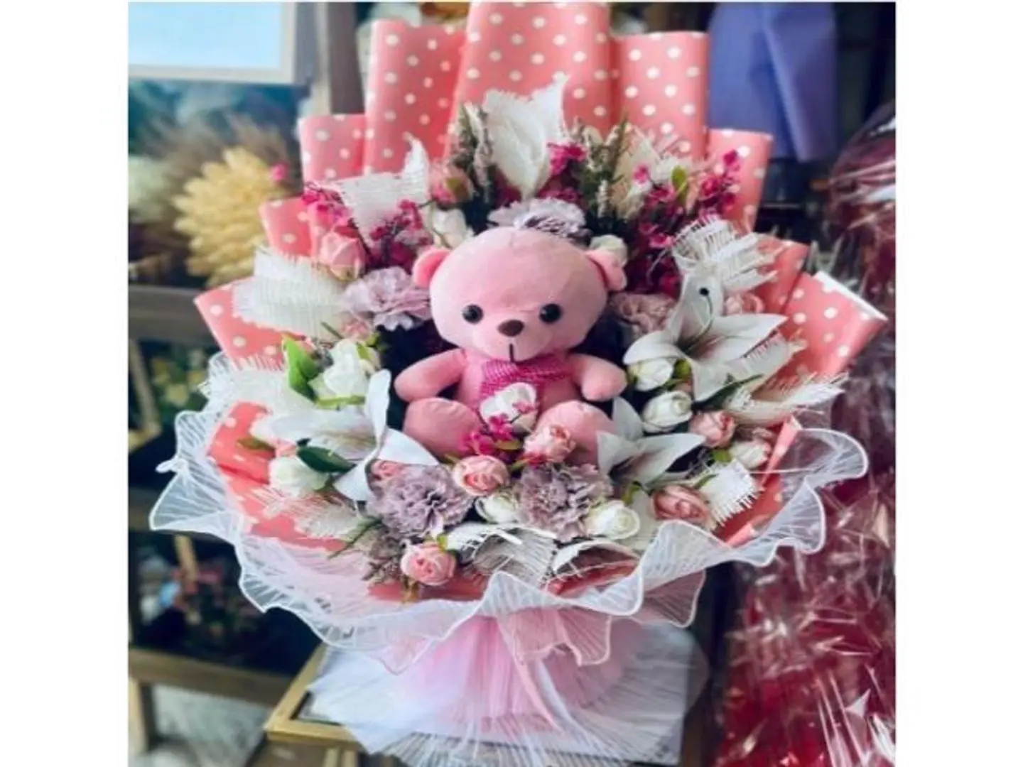 بوكيه ورد صناعي مع دب