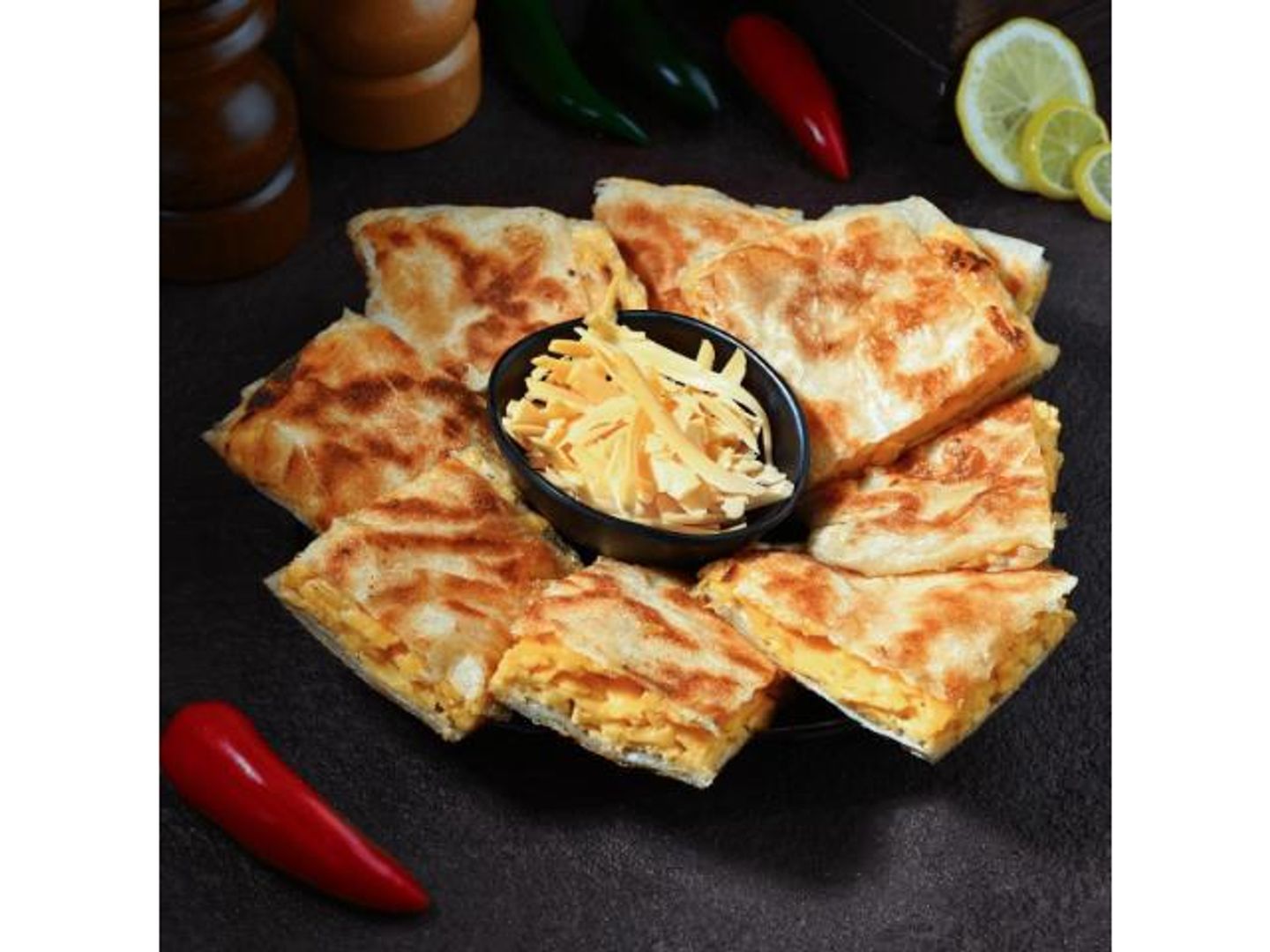 مطبق شيدر مع بيض