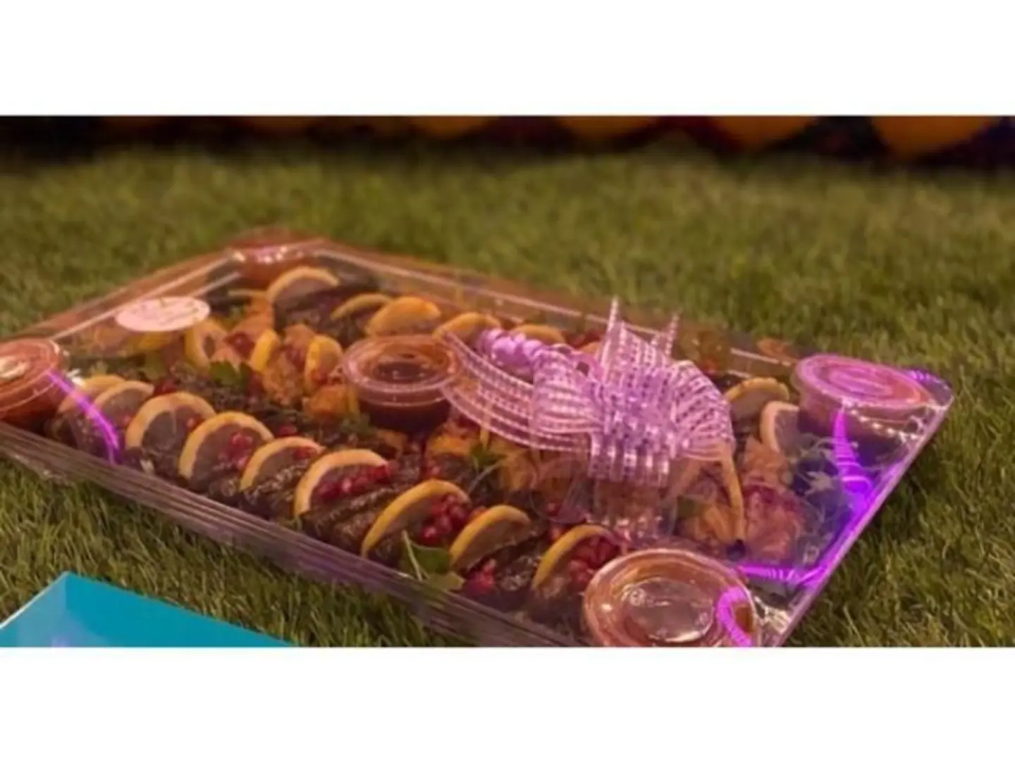 Grape Leaves Mix Tray 50 Pieces