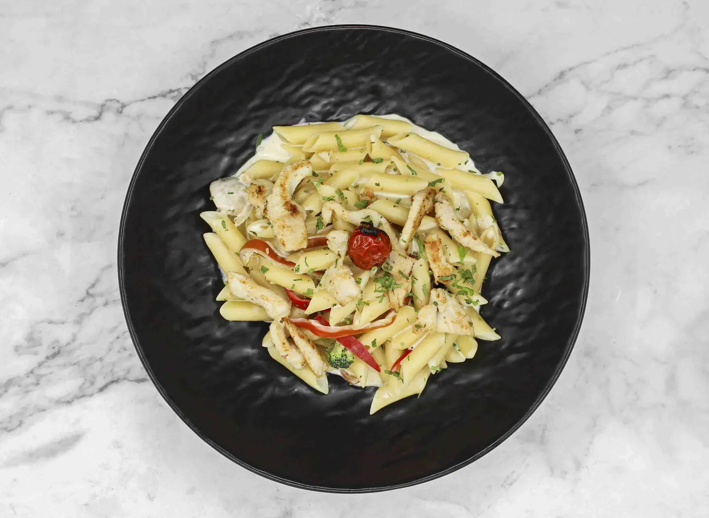White Pasta With Chicken