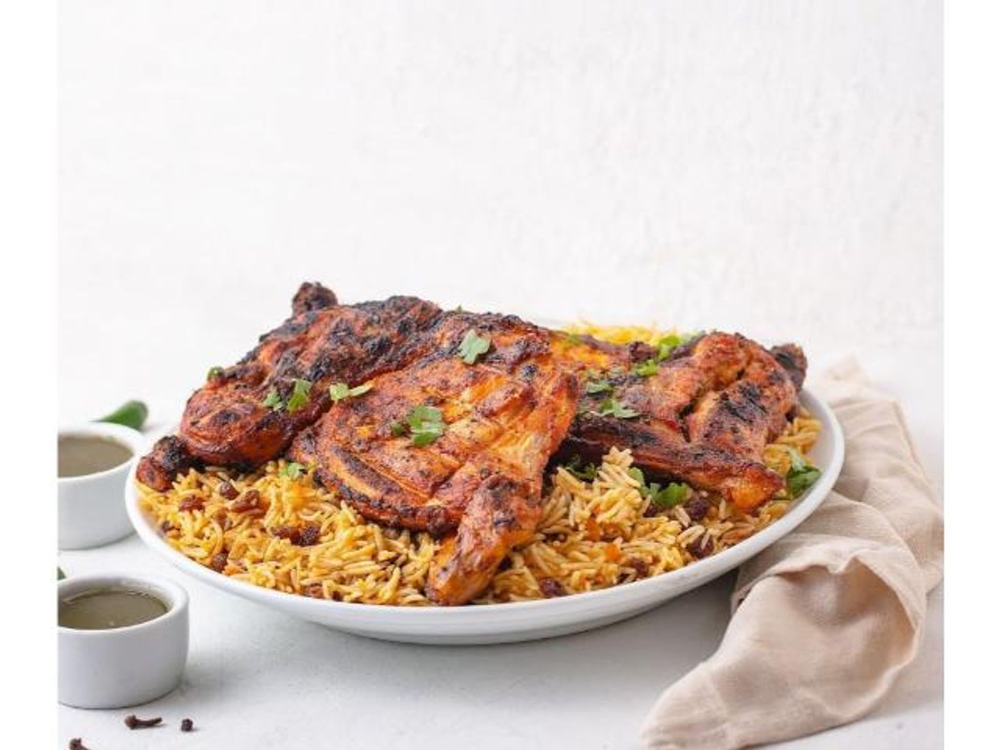 حبة دجاج على الفحم مع الأرز
