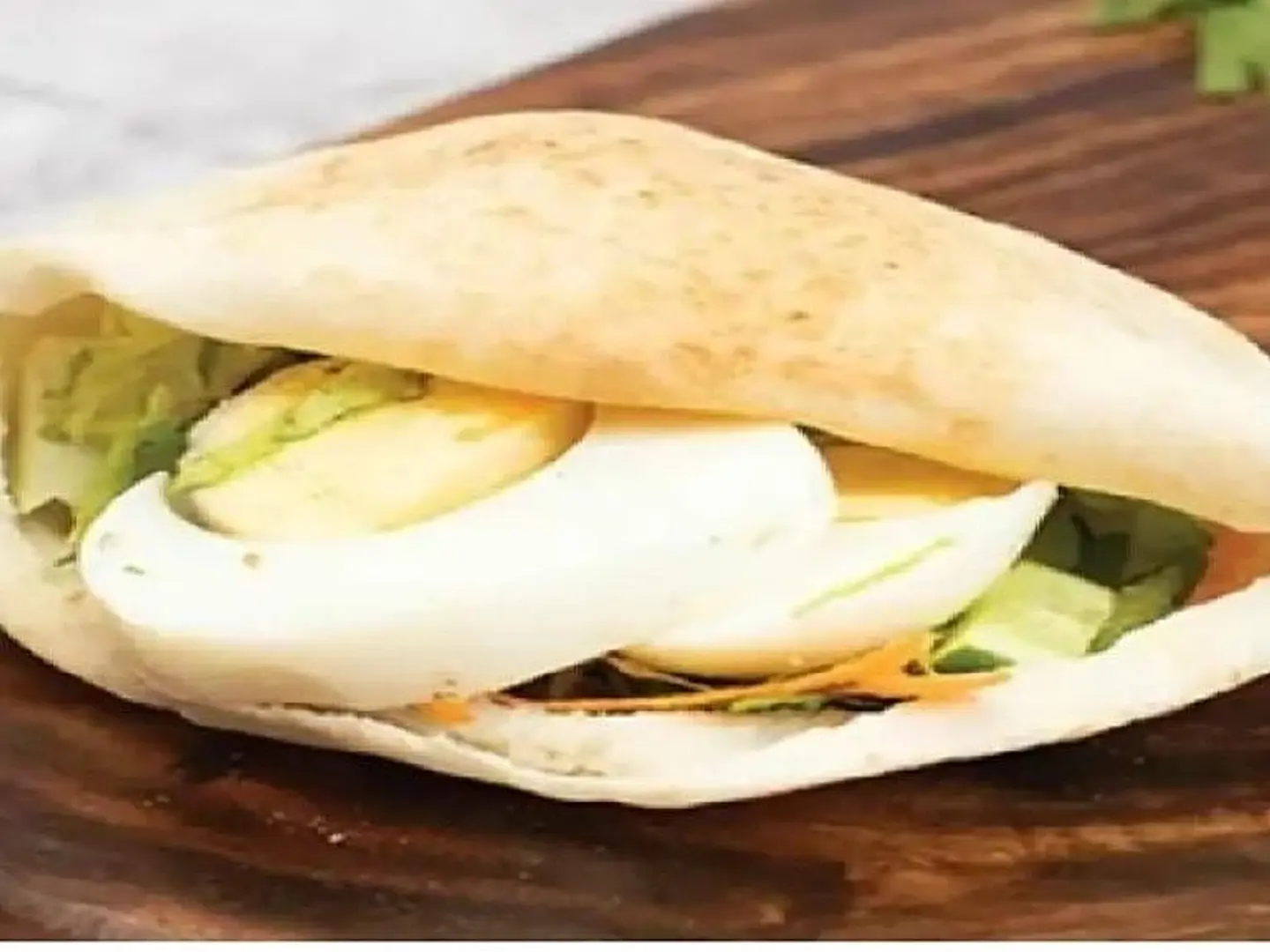 سندوتش بيض مسلوق