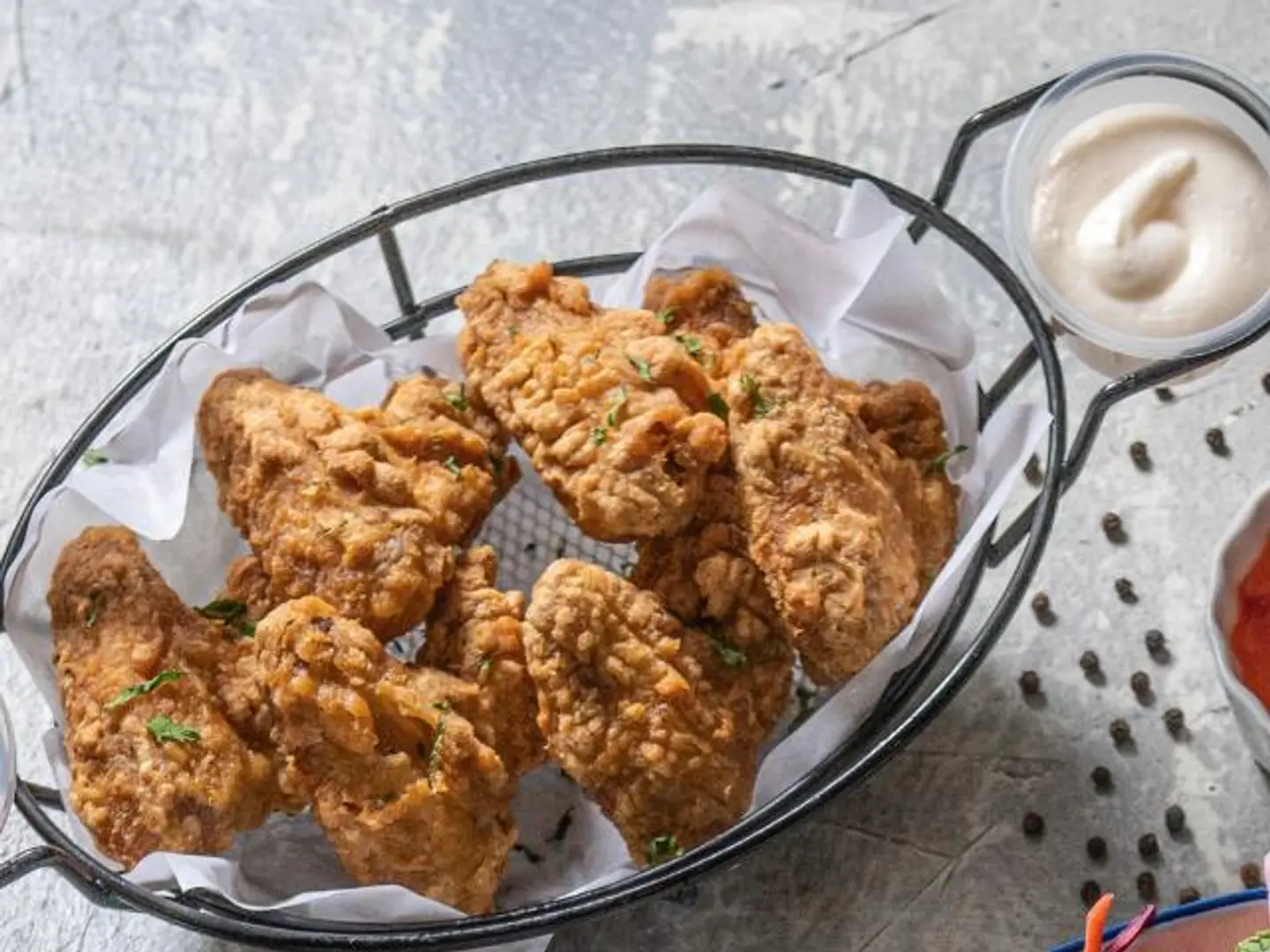 أجنحة الدجاج المقلية