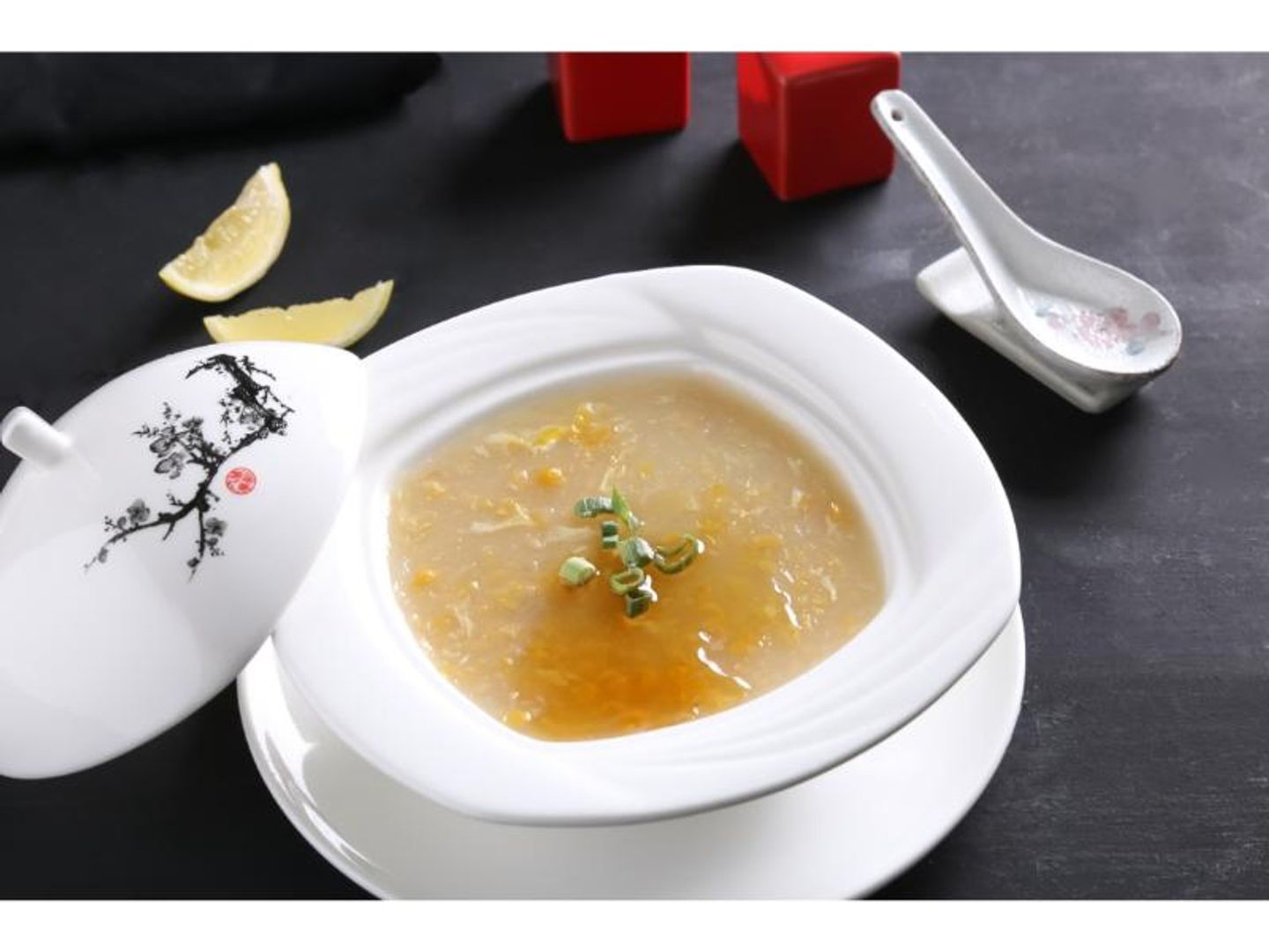 شوربة دجاج بالذرة